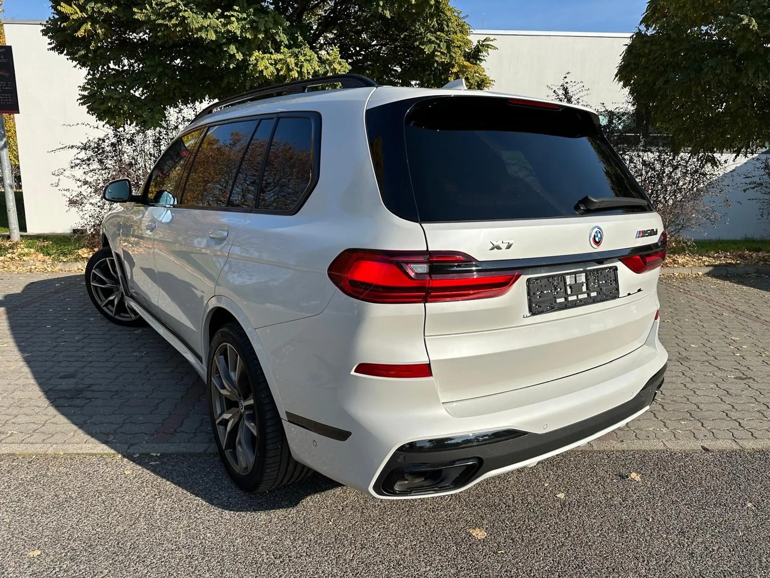 BMW - X7