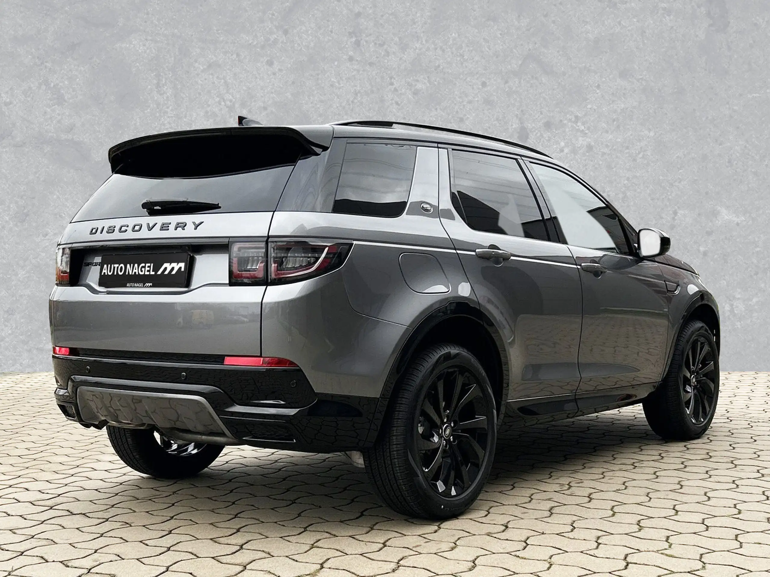 Land Rover - Discovery Sport