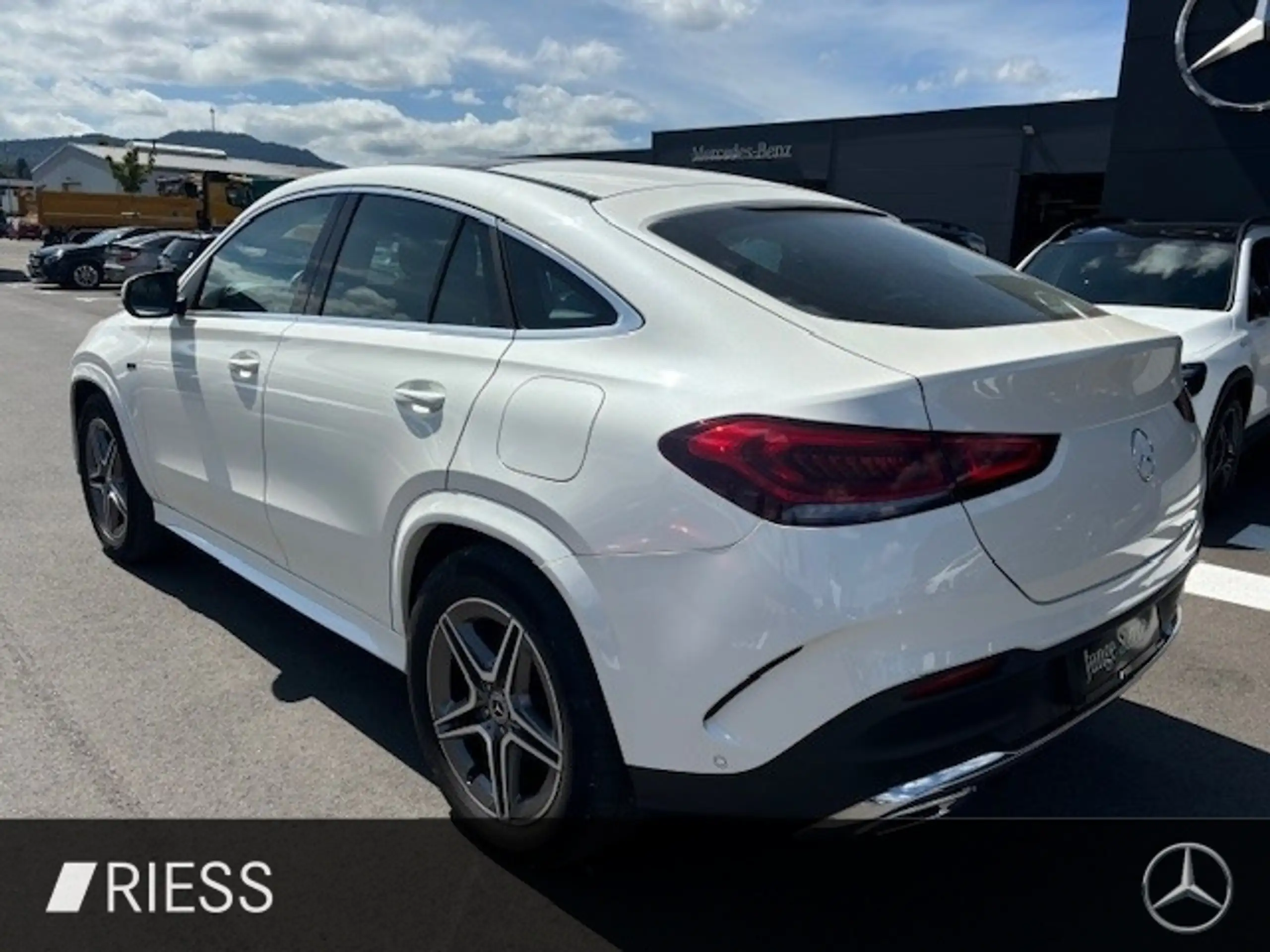 Mercedes-Benz - GLE 350