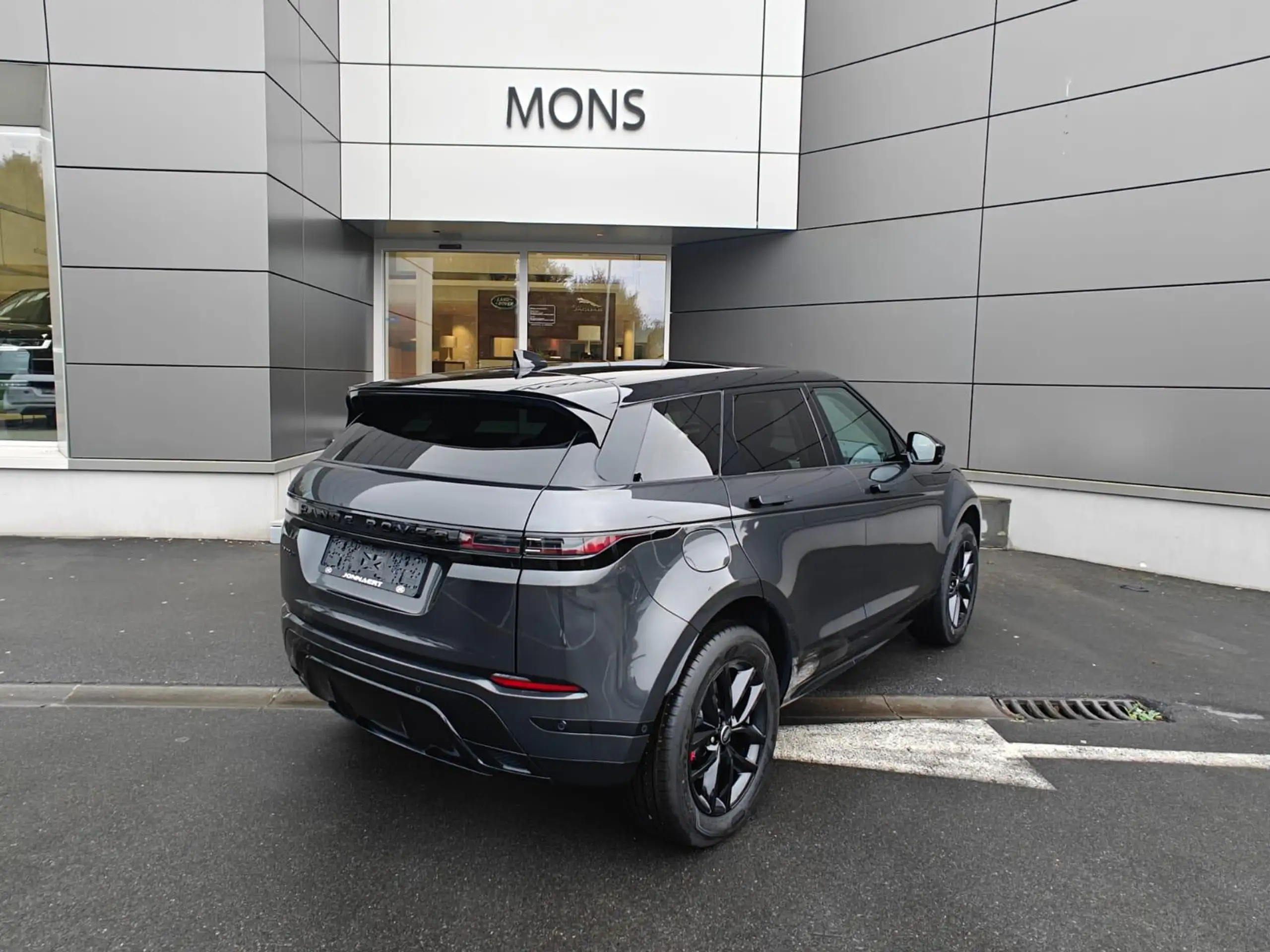 Land Rover - Range Rover Evoque