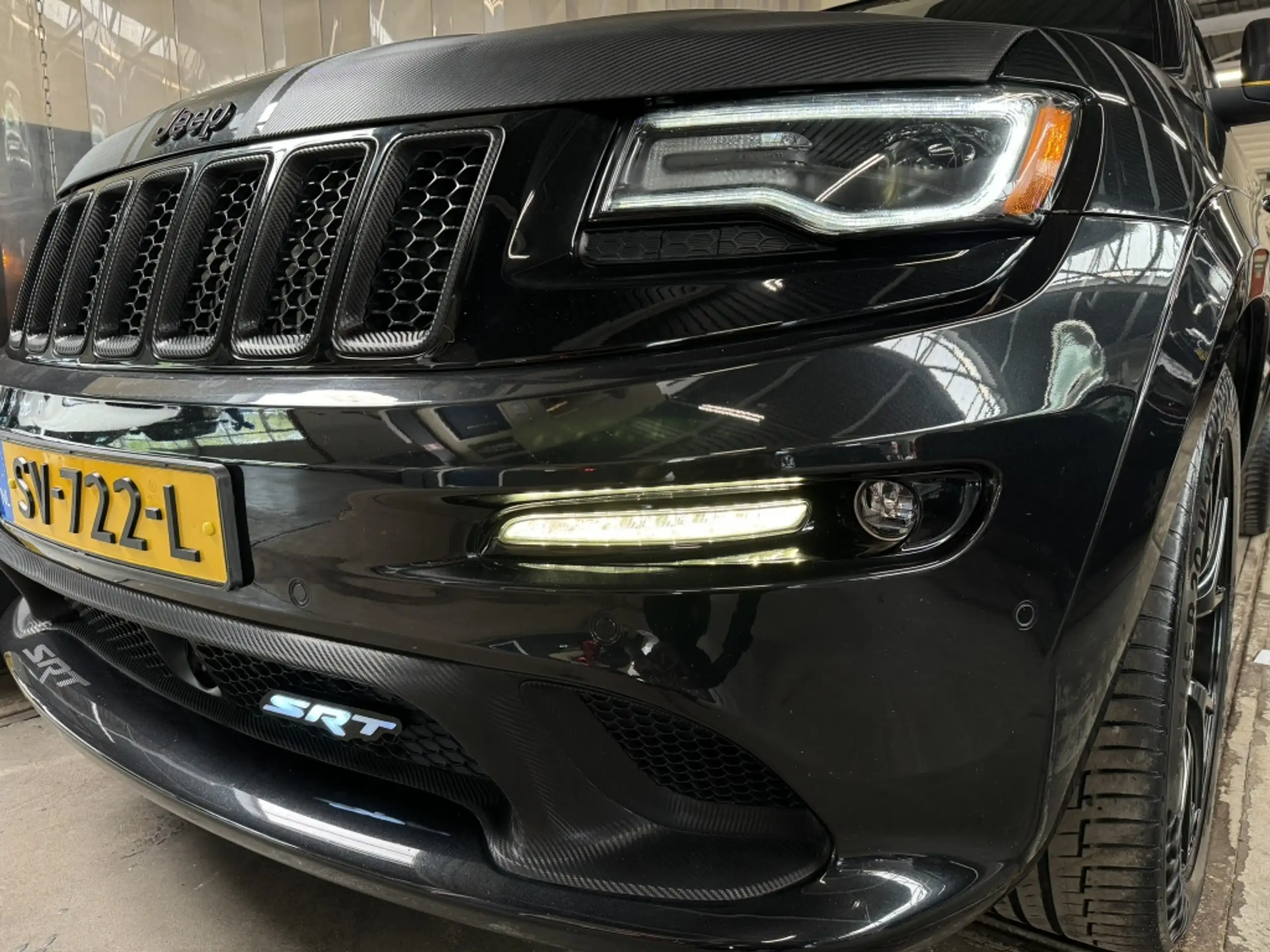 Jeep - Grand Cherokee