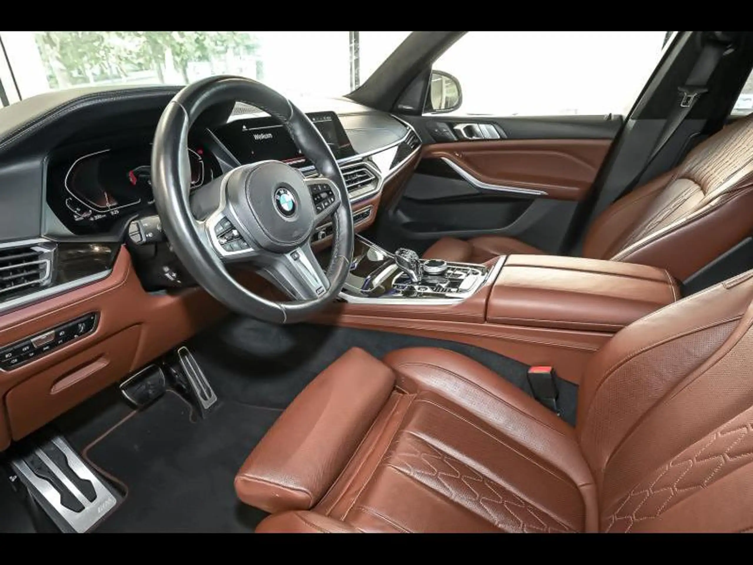 BMW - X7