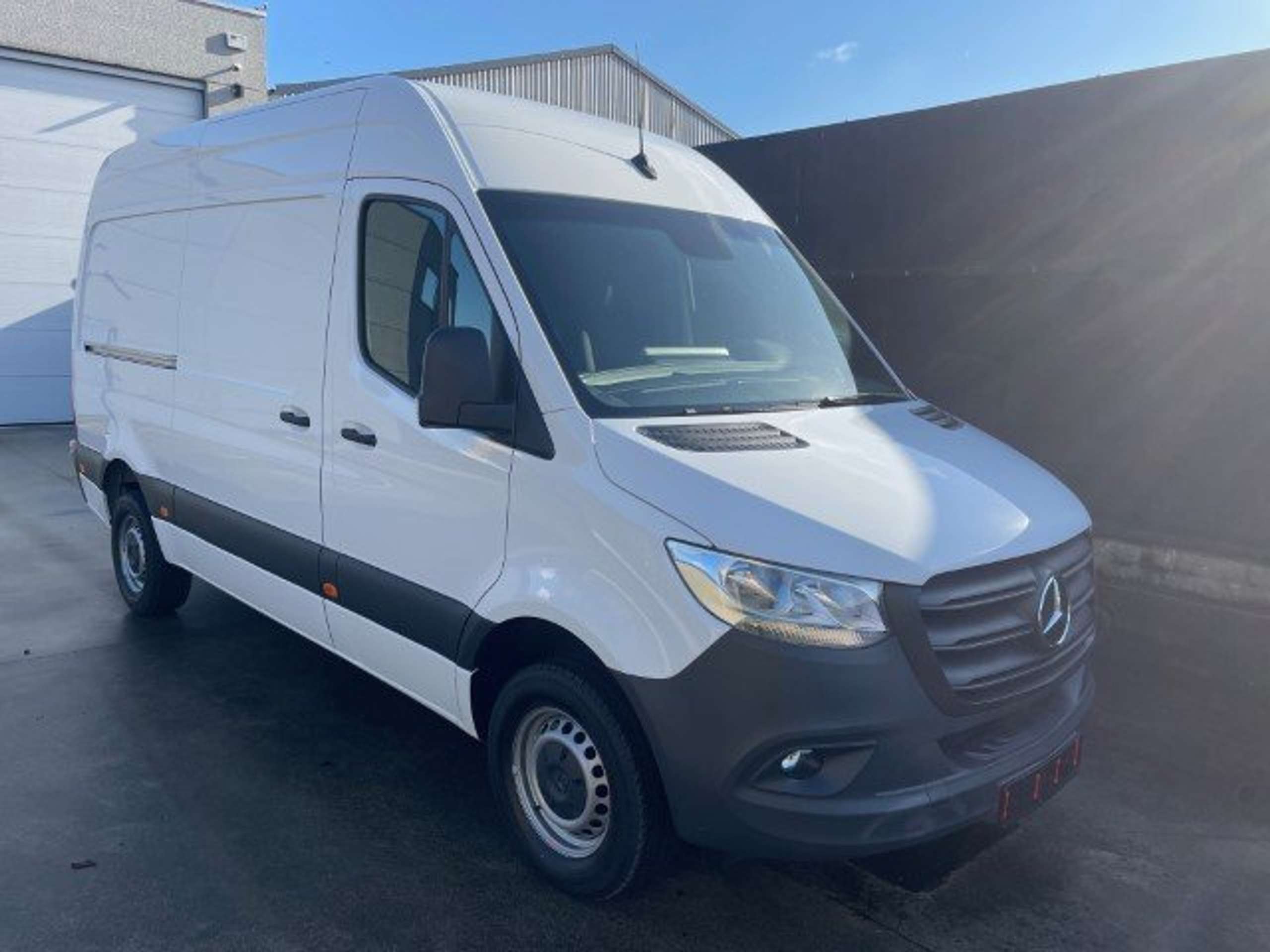 Mercedes-Benz - Sprinter