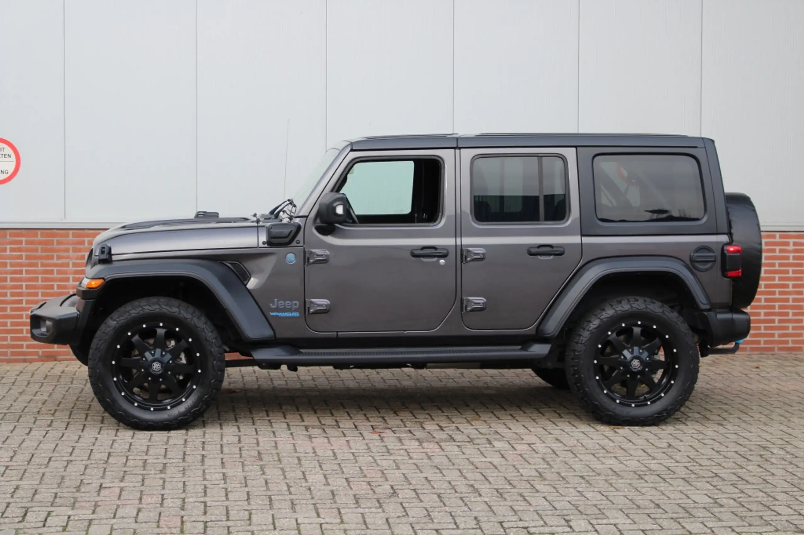 Jeep - Wrangler