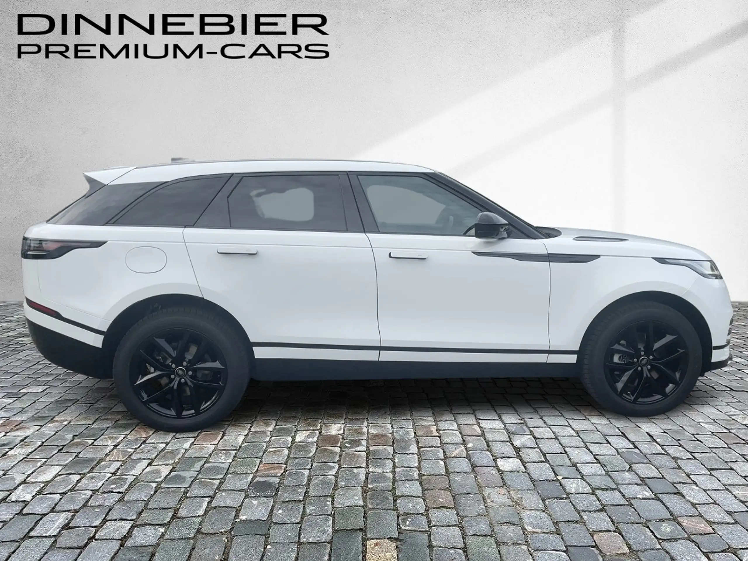 Land Rover - Range Rover Velar