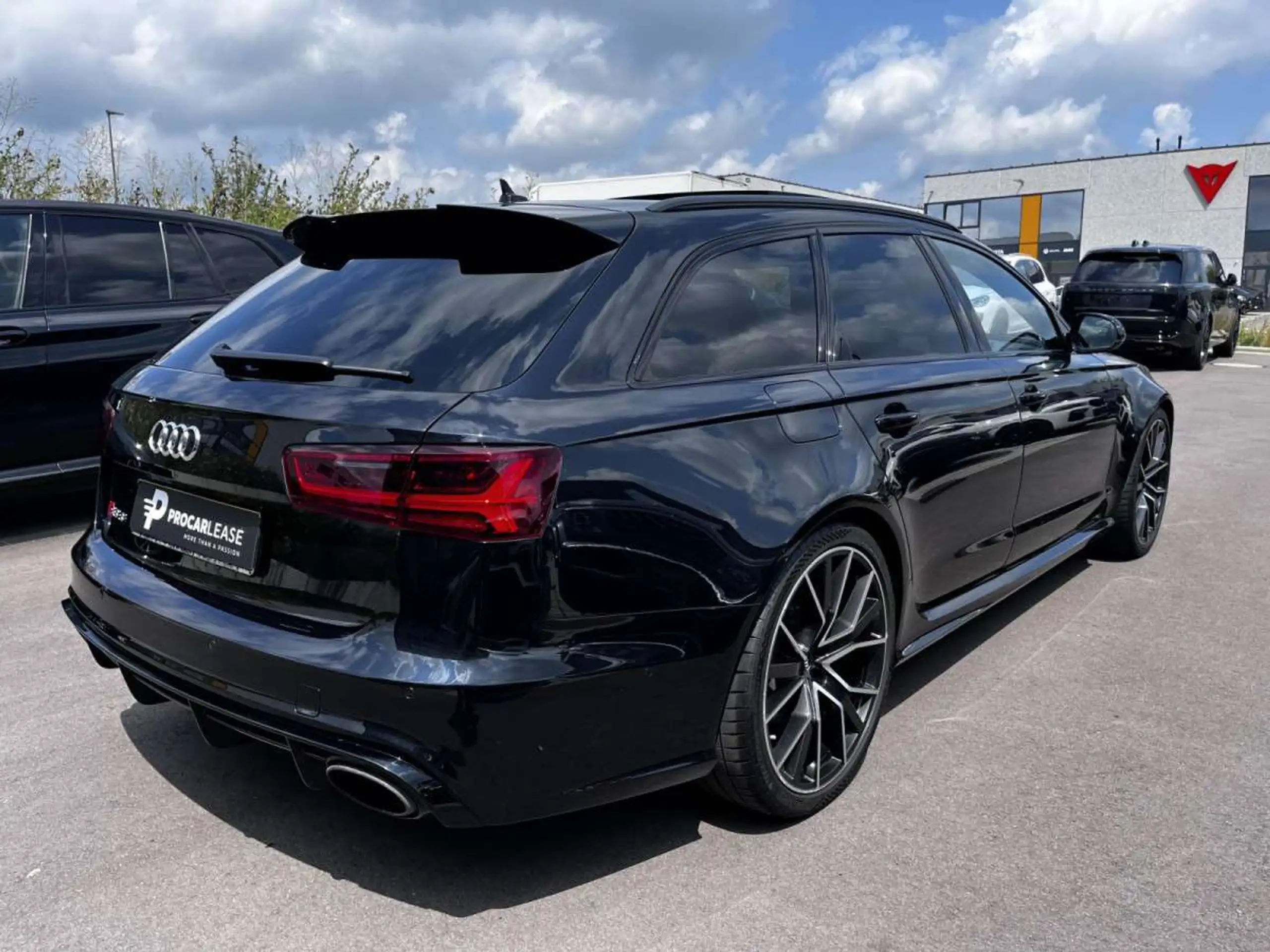 Audi - RS6