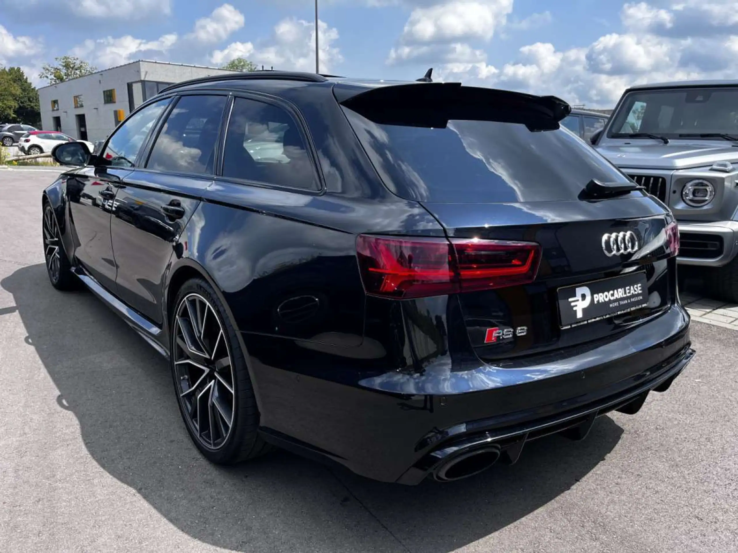 Audi - RS6