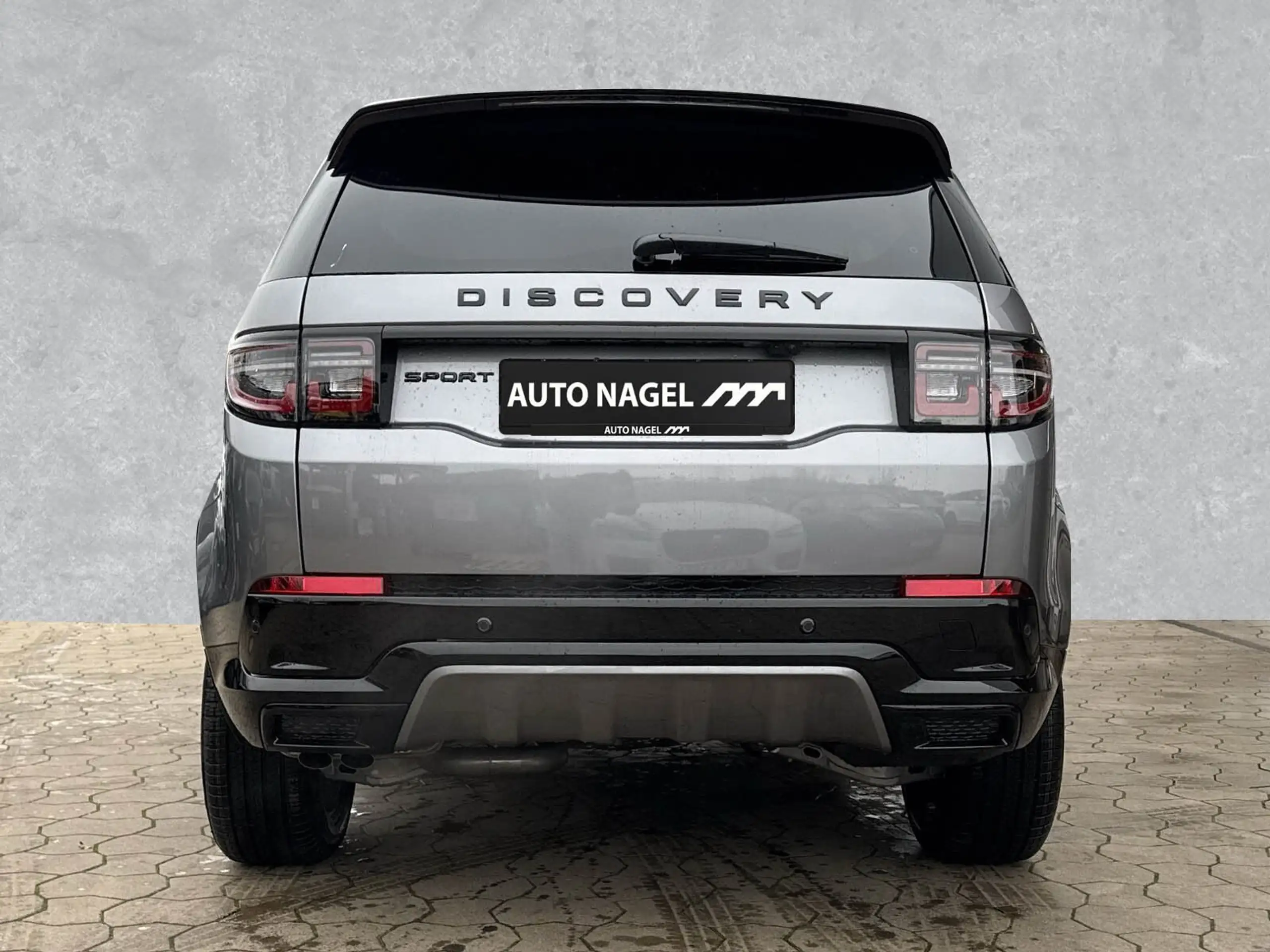 Land Rover - Discovery Sport