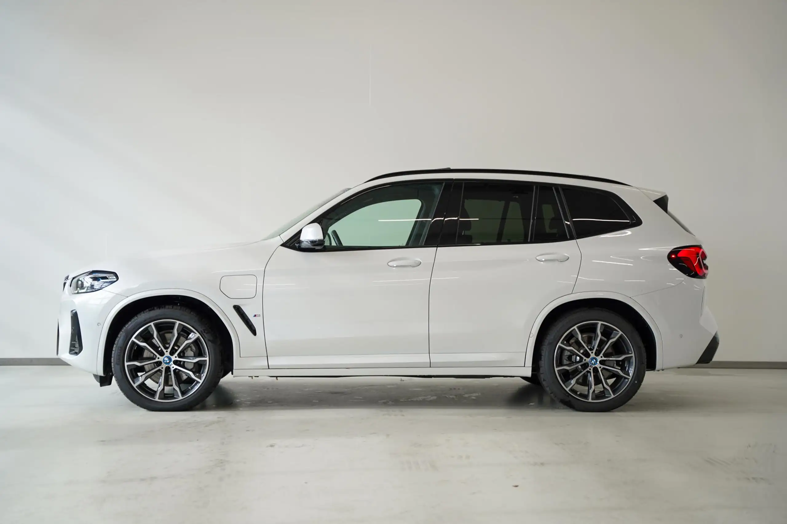 BMW - X3