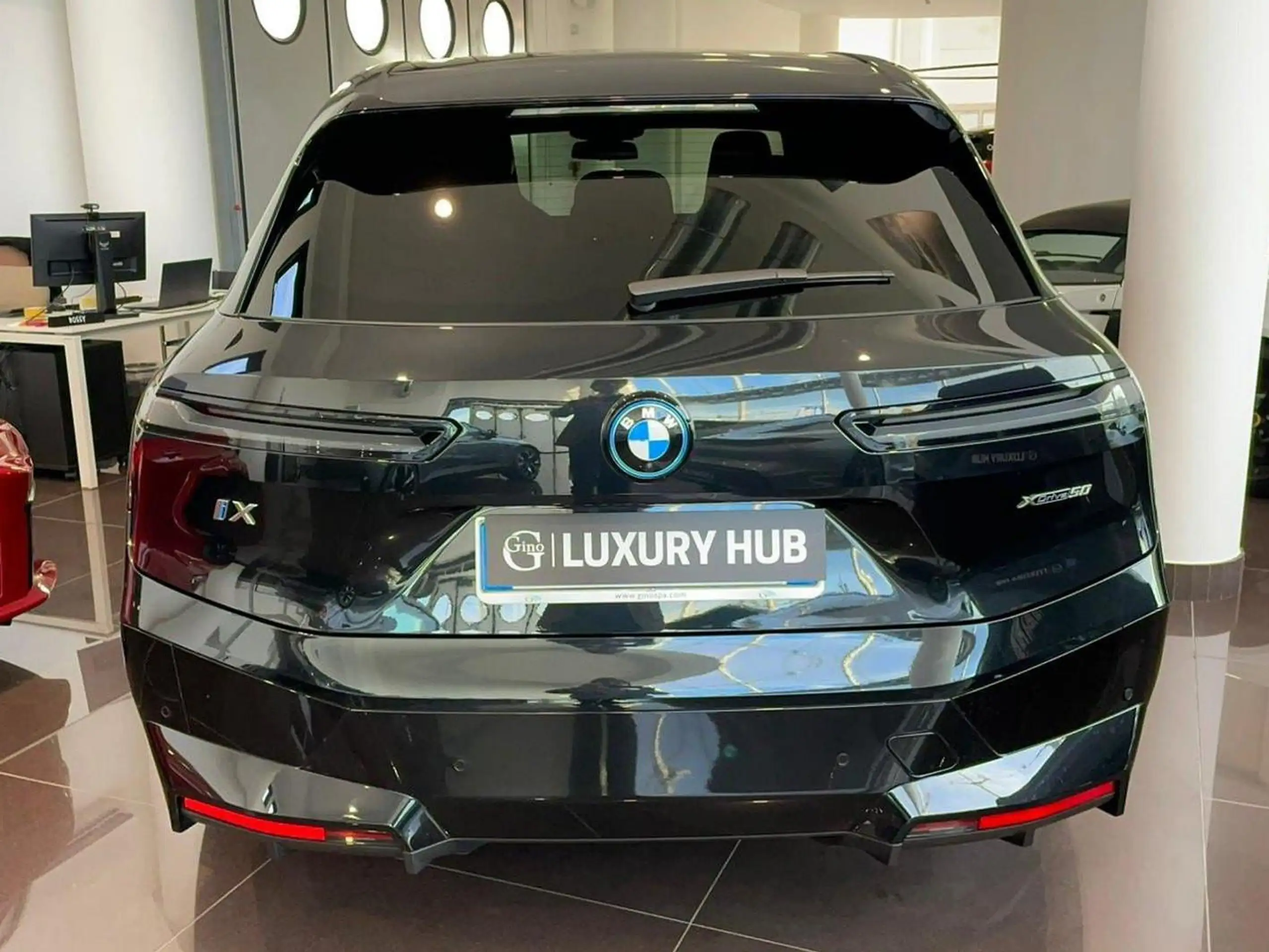 BMW - iX