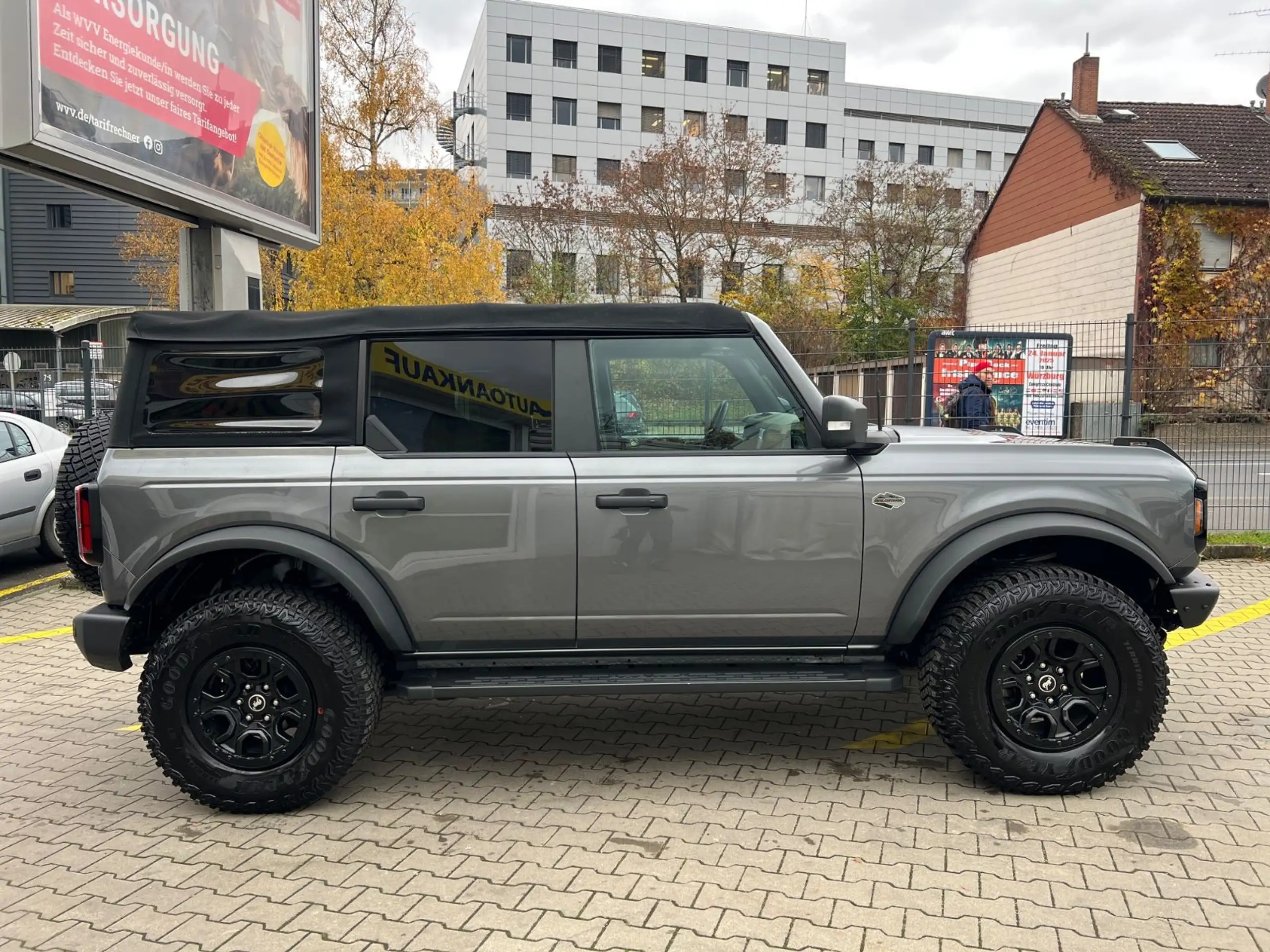 Ford - Bronco