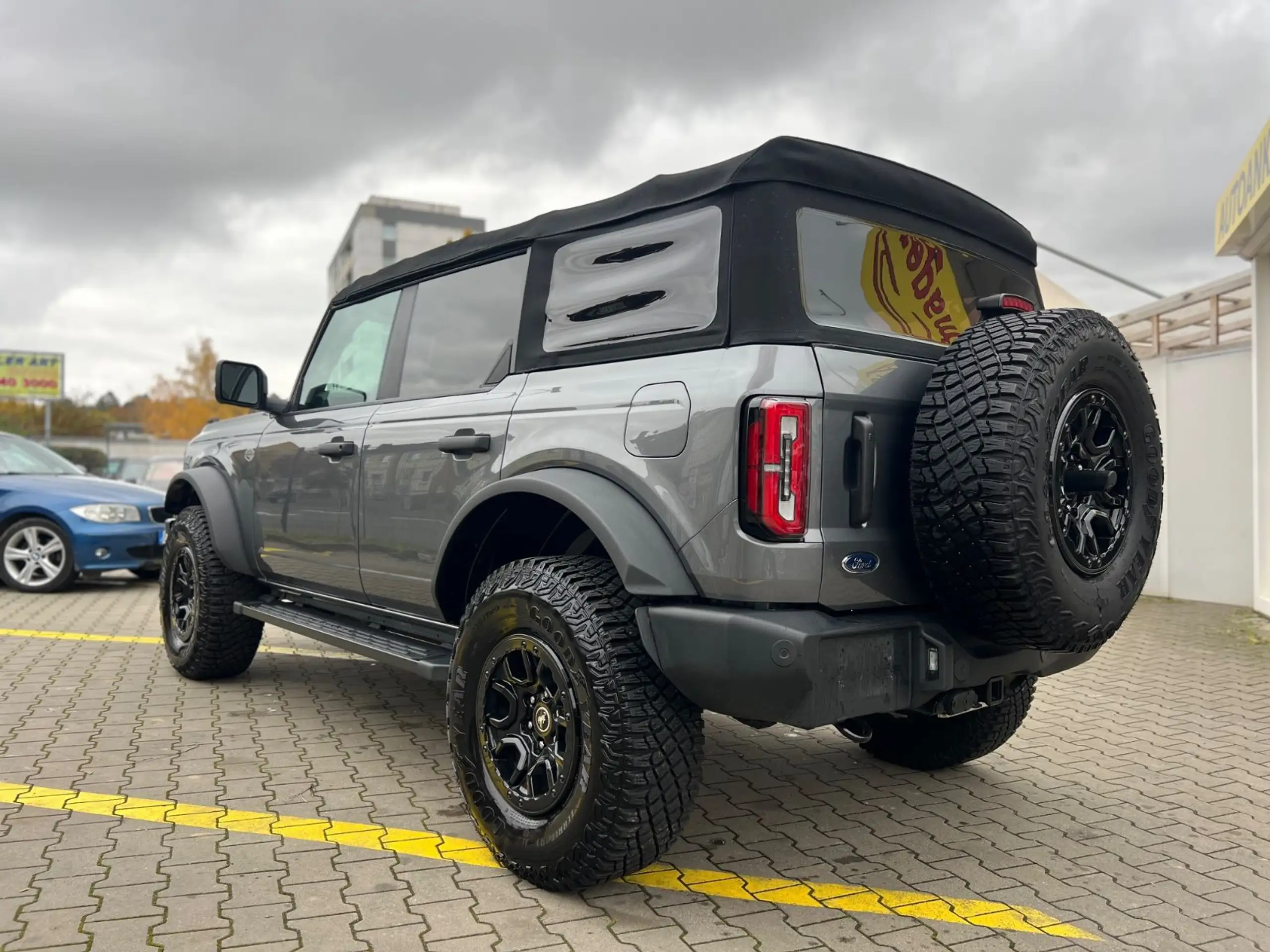 Ford - Bronco