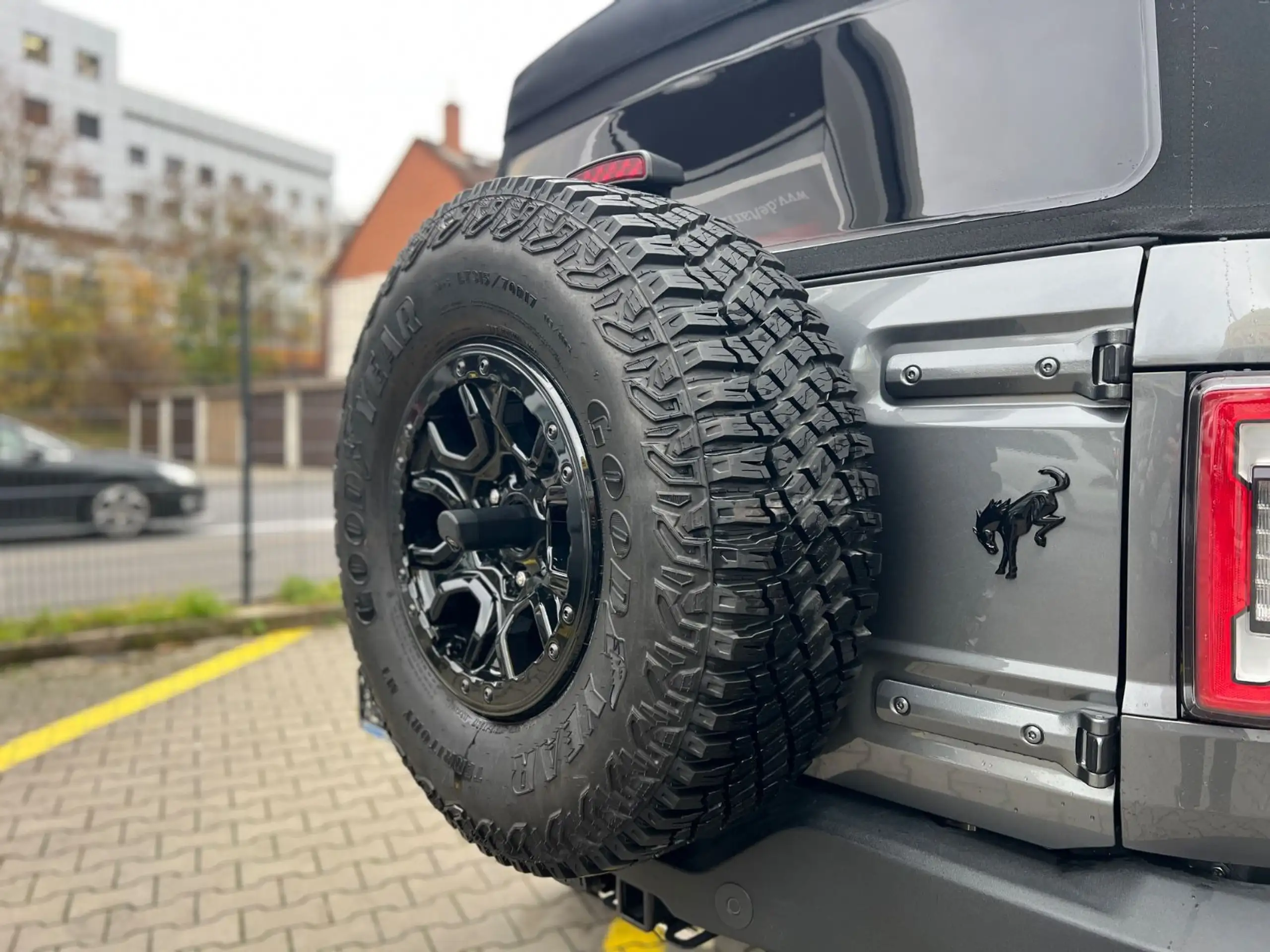 Ford - Bronco