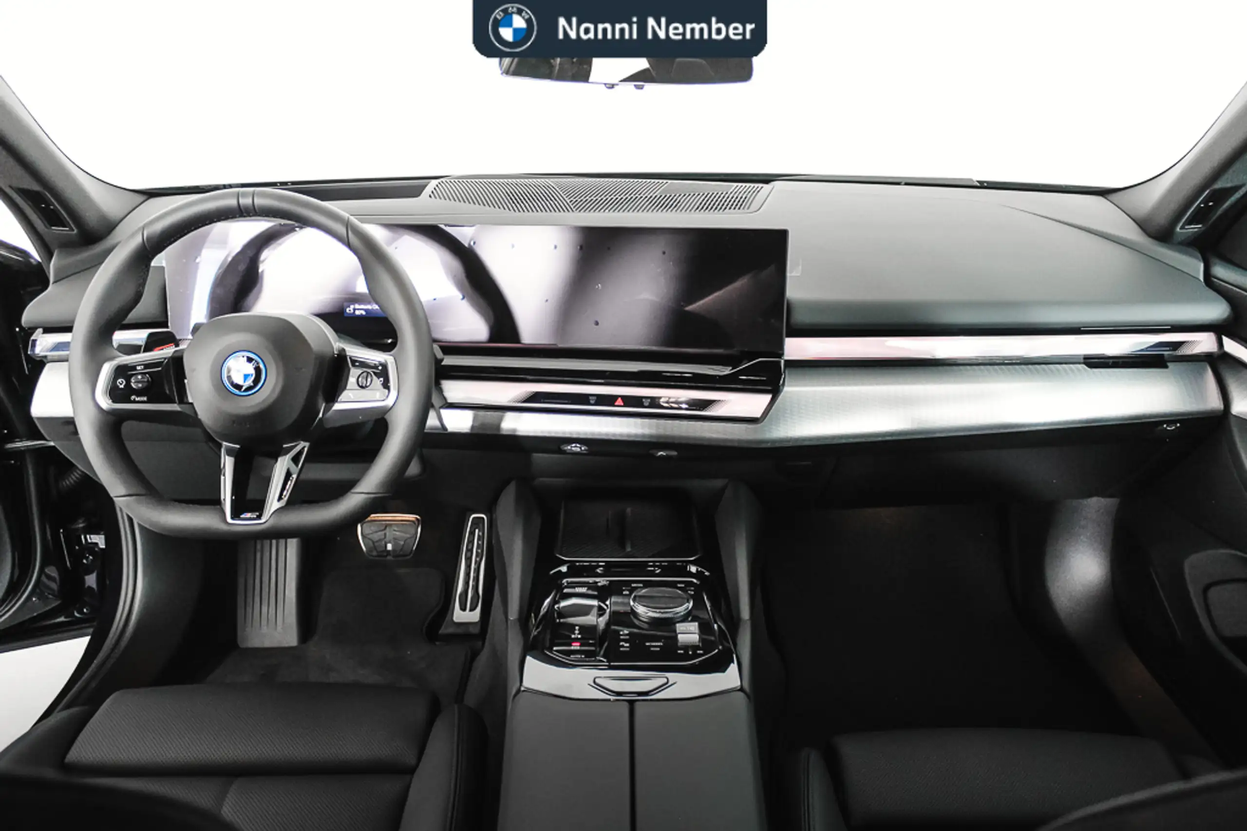 BMW - i5