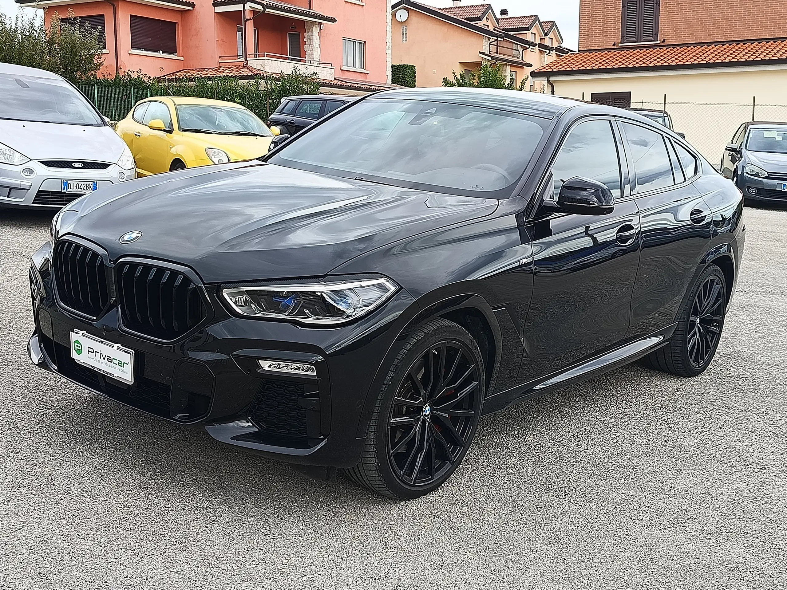 BMW - X6