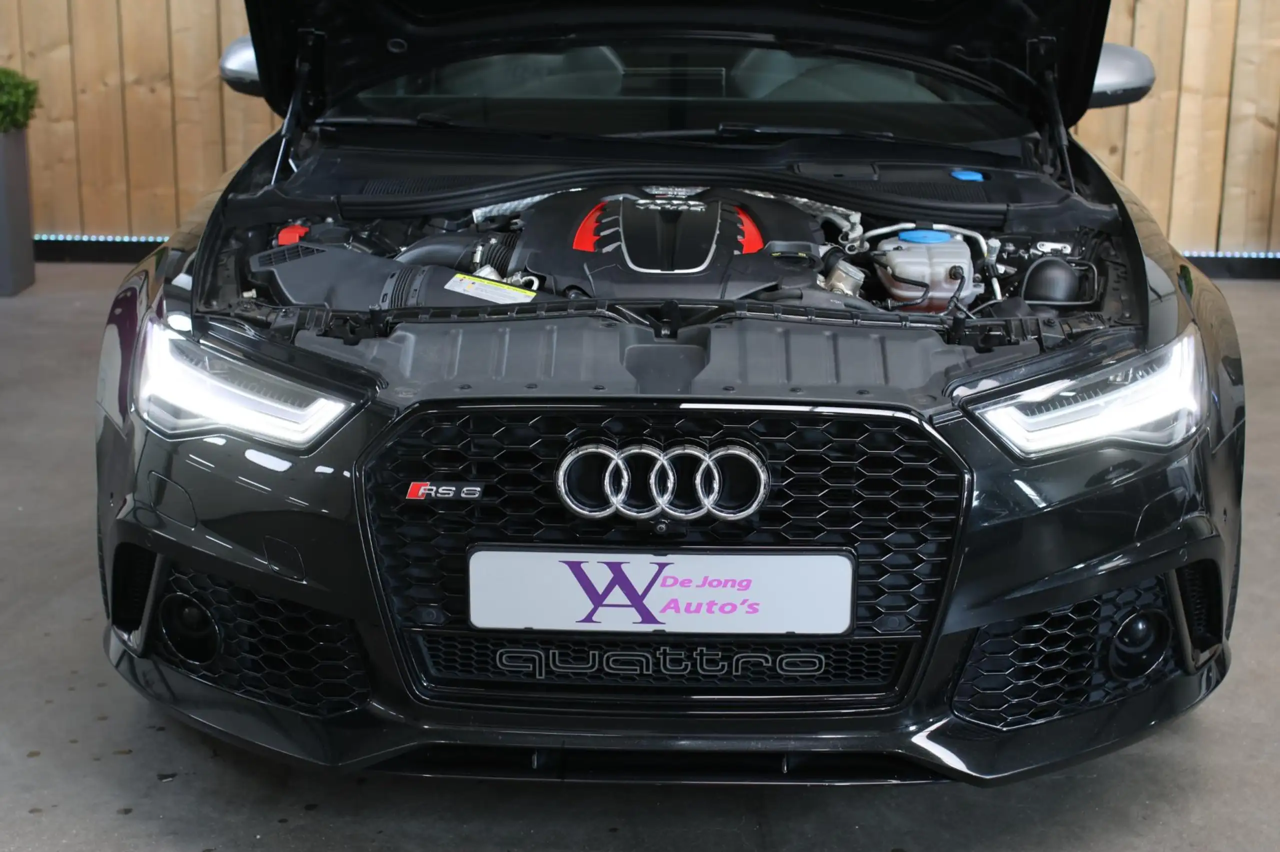 Audi - RS6