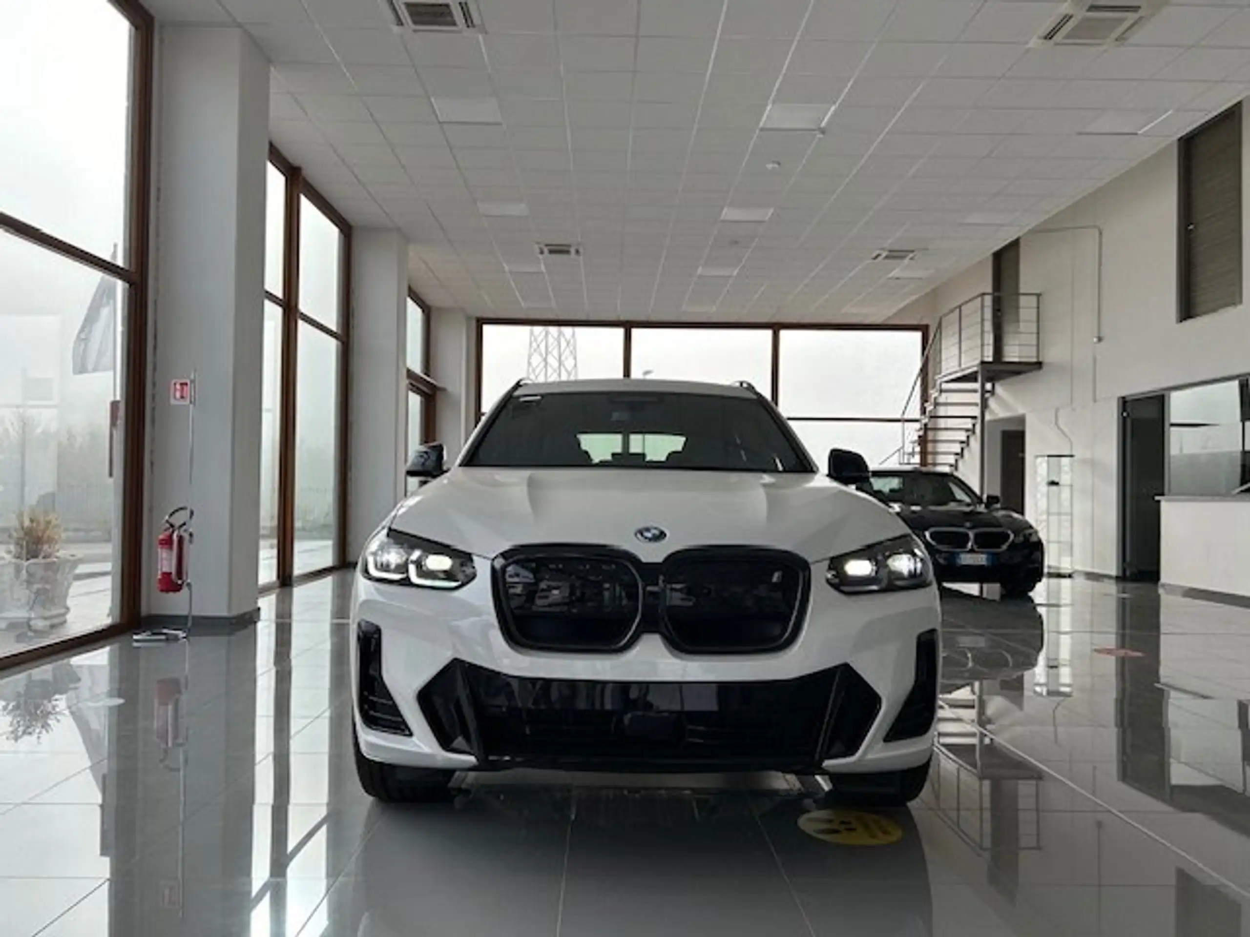 BMW - iX3