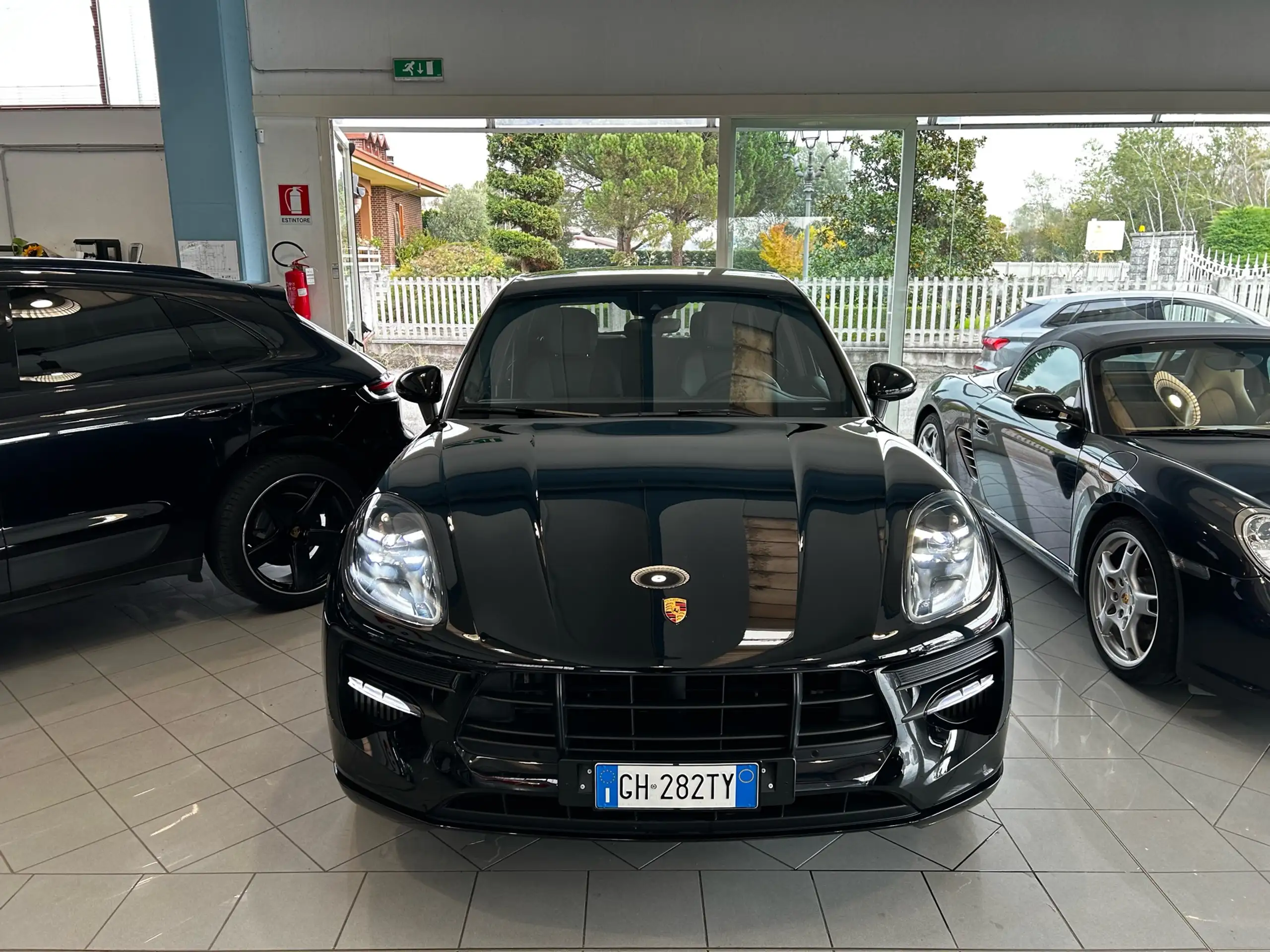 Porsche - Macan