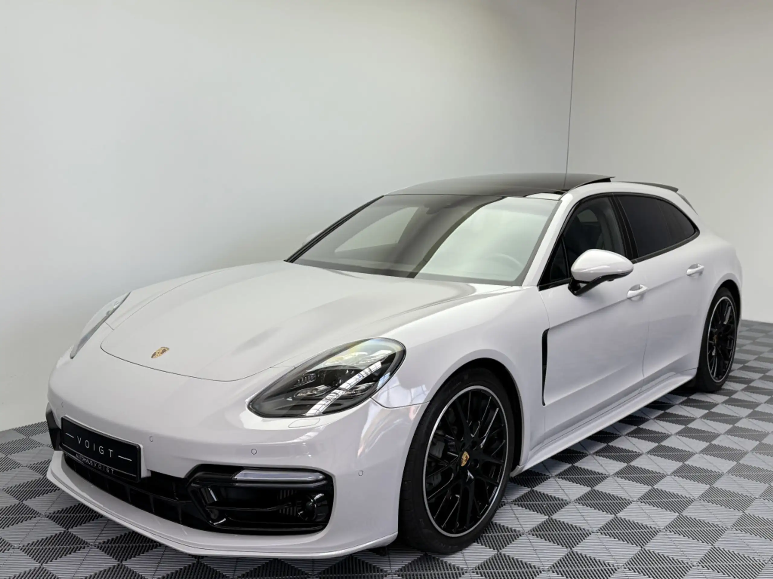 Porsche - Panamera