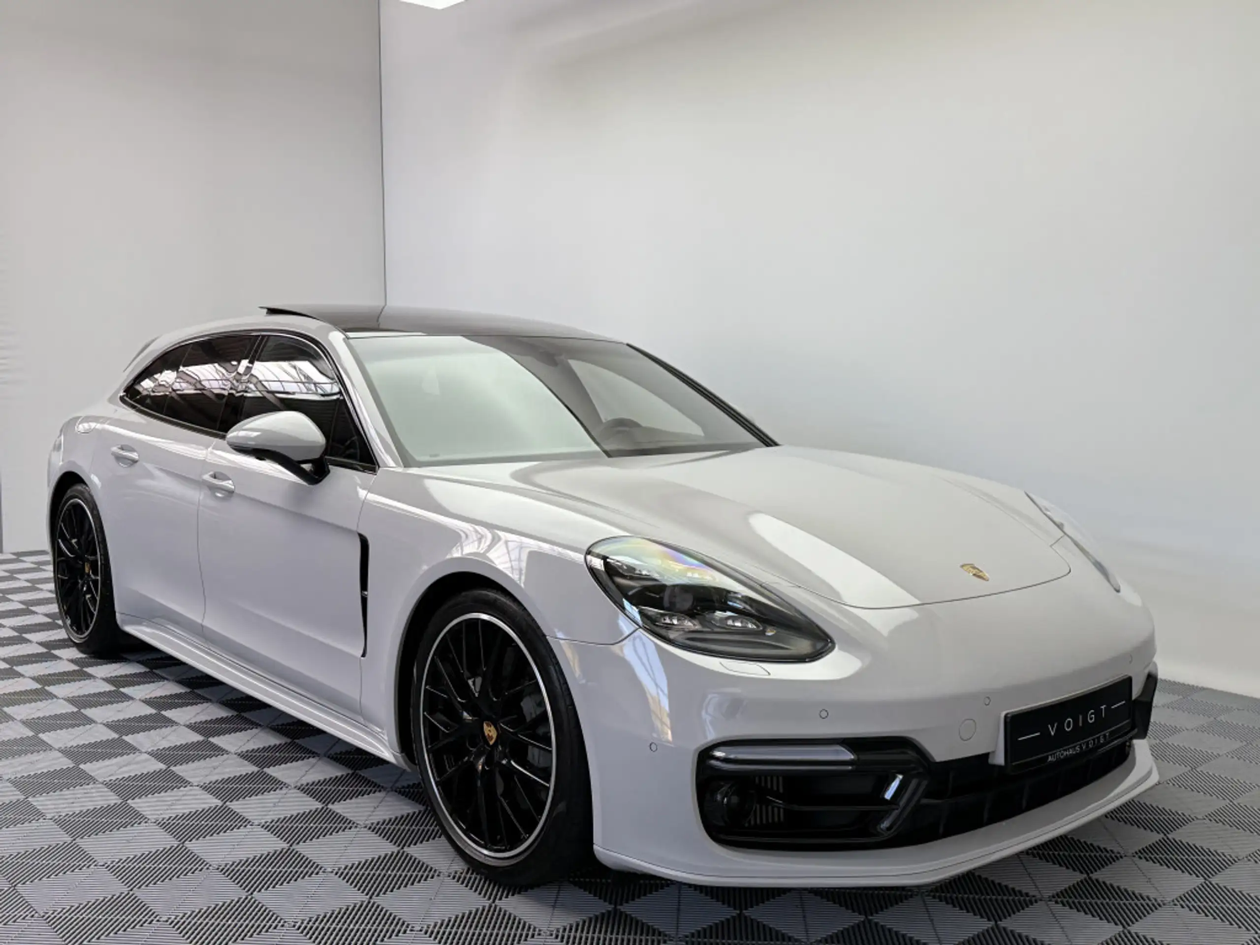 Porsche - Panamera