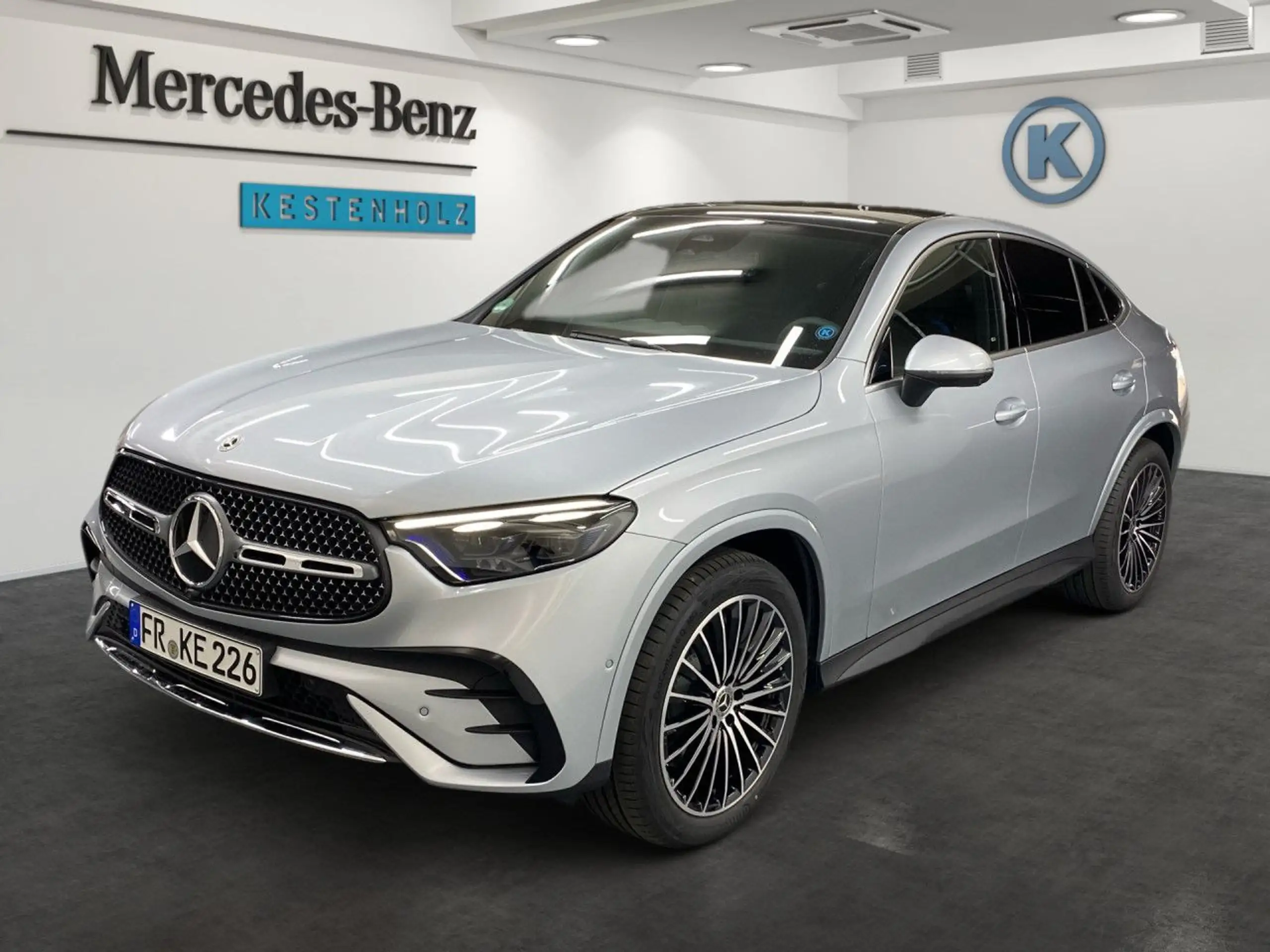 Mercedes-Benz - GLC 220