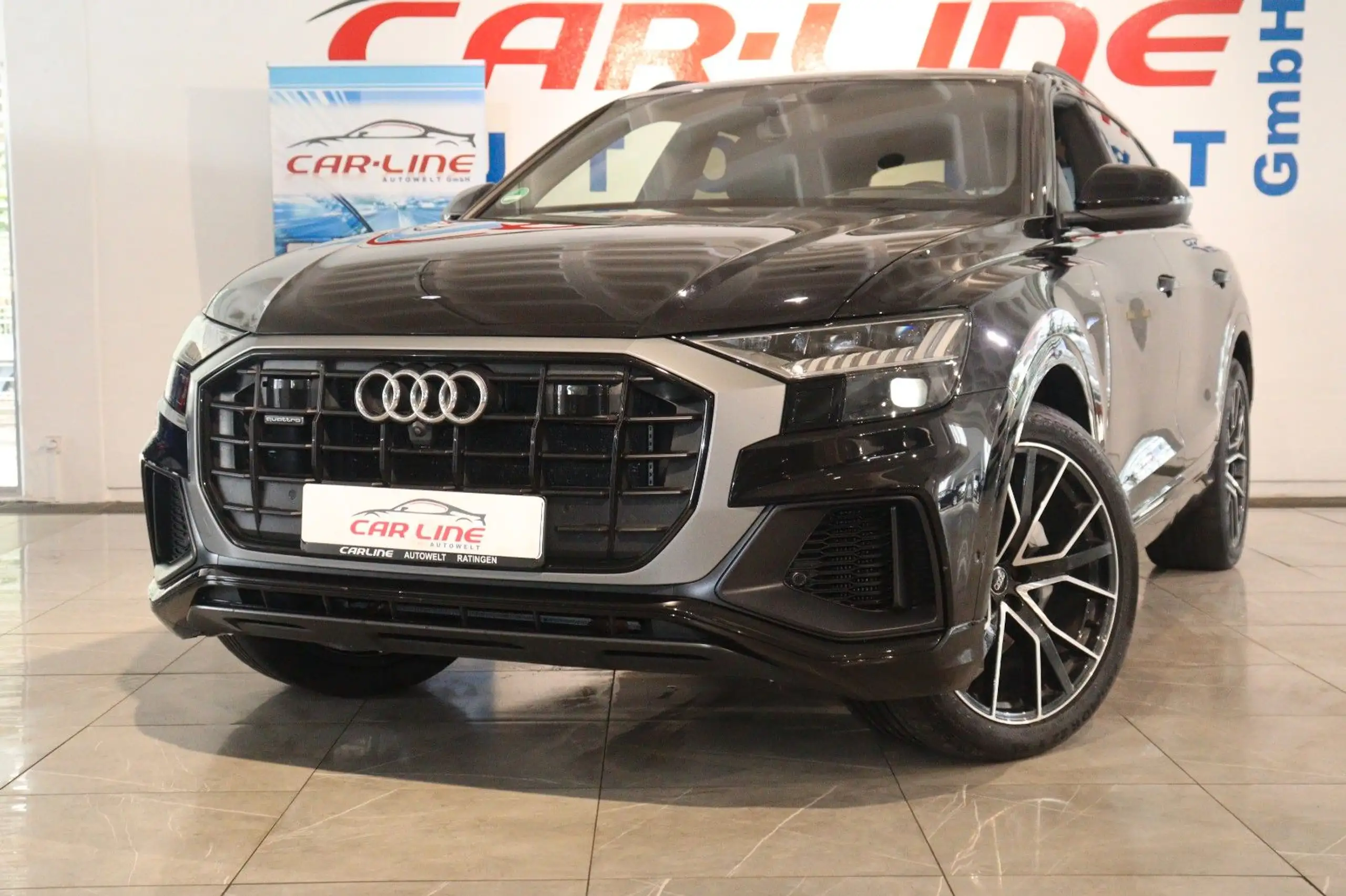 Audi - Q8