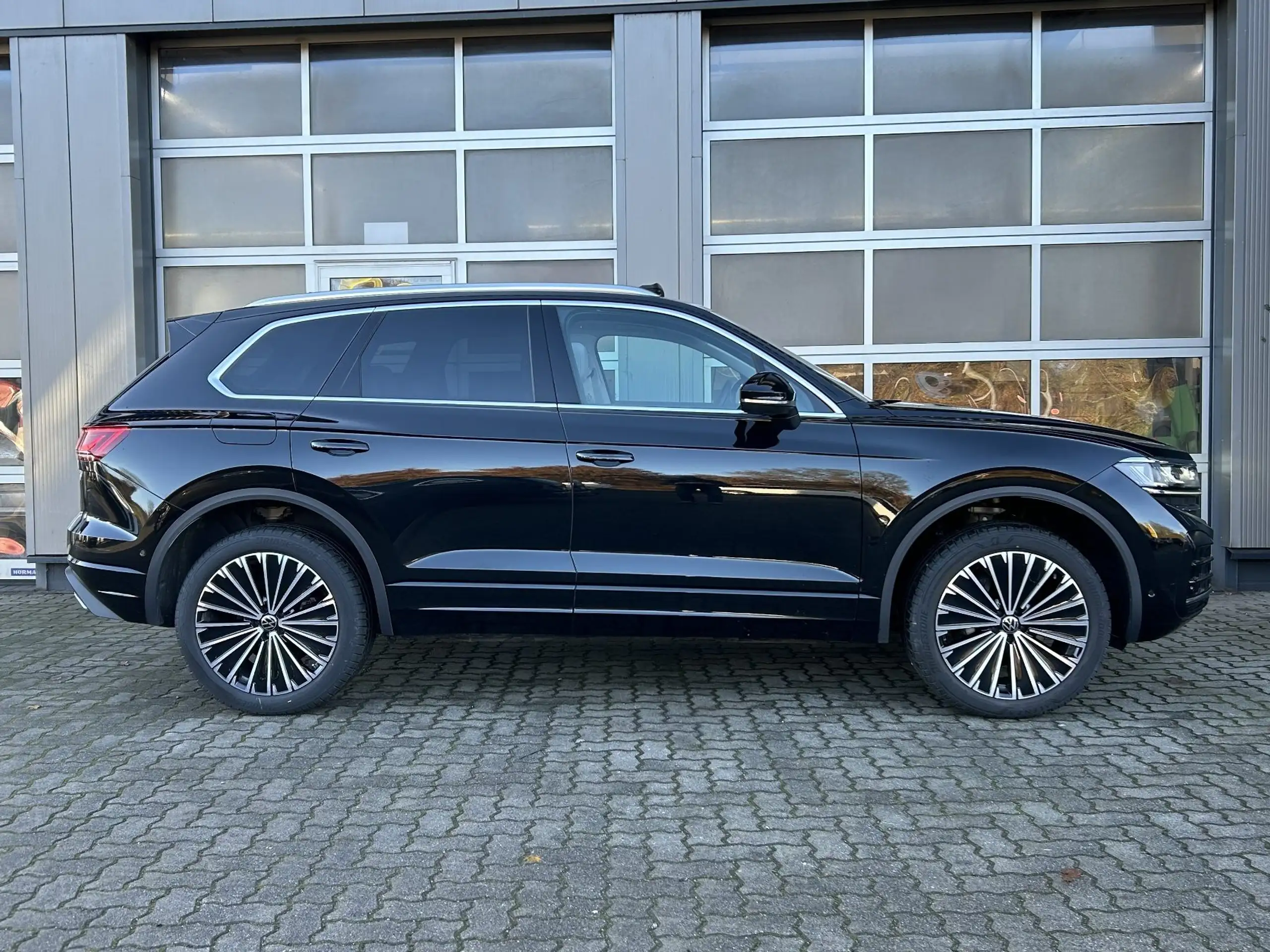 Volkswagen - Touareg