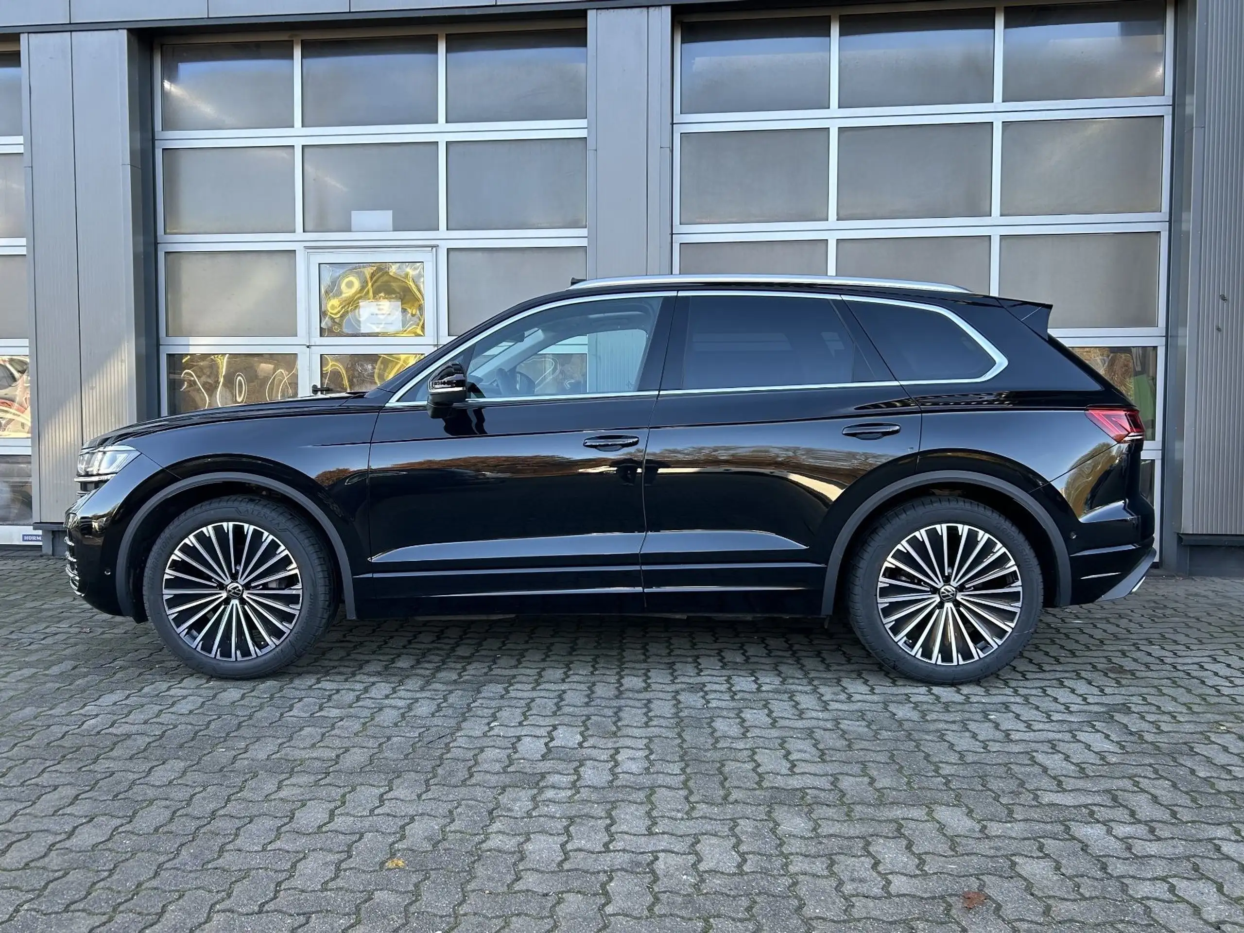 Volkswagen - Touareg