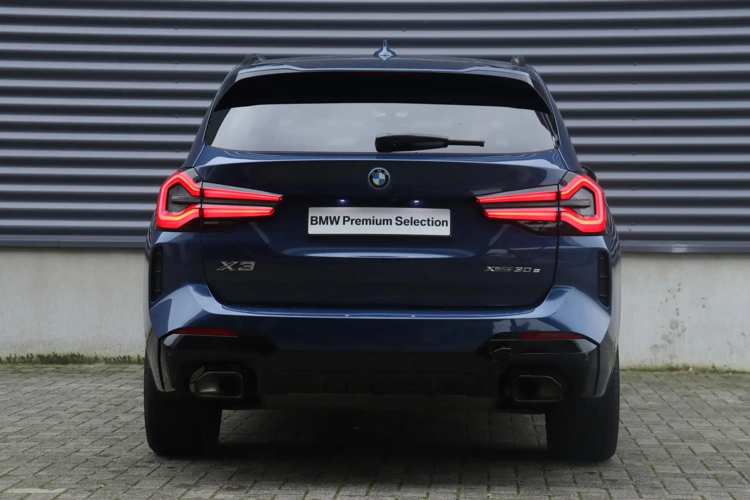 BMW - X3