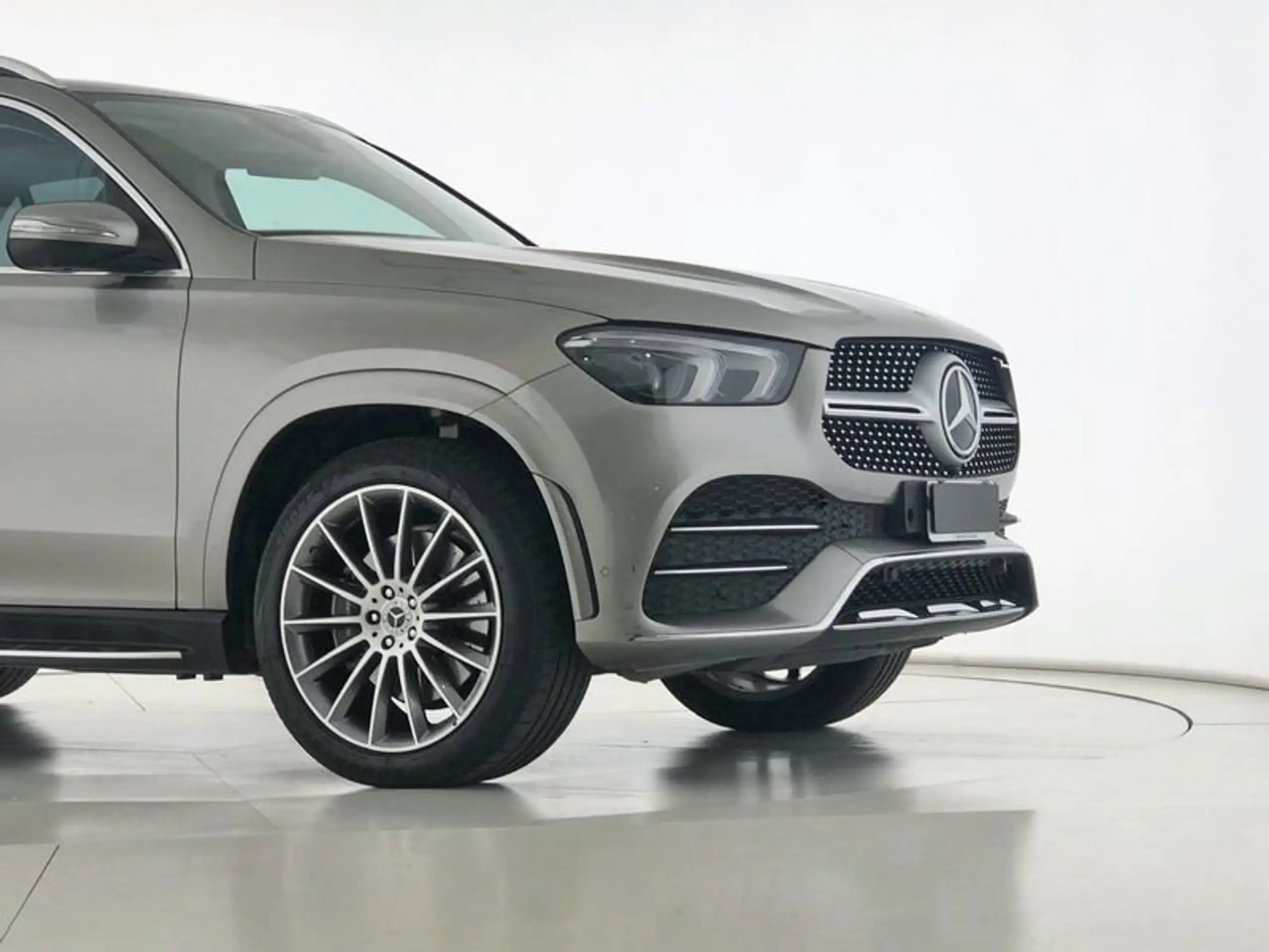 Mercedes-Benz - GLE 300