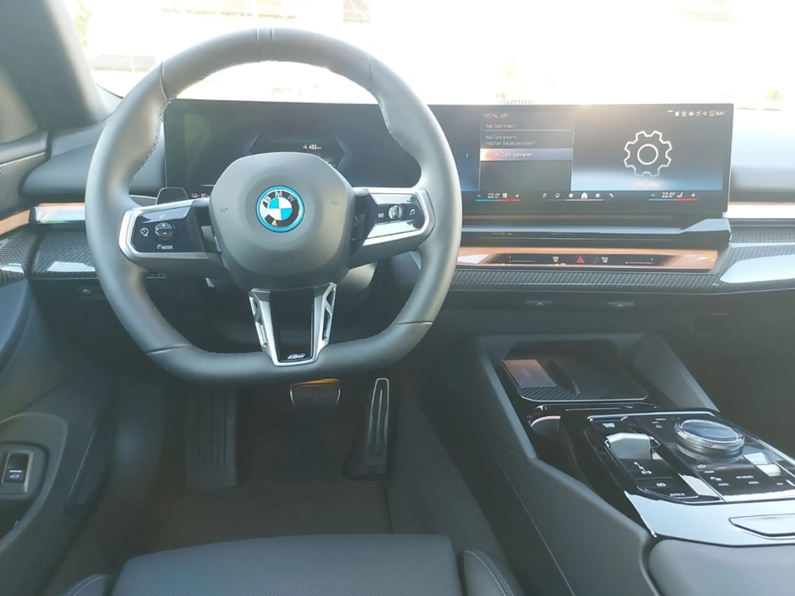 BMW - i5