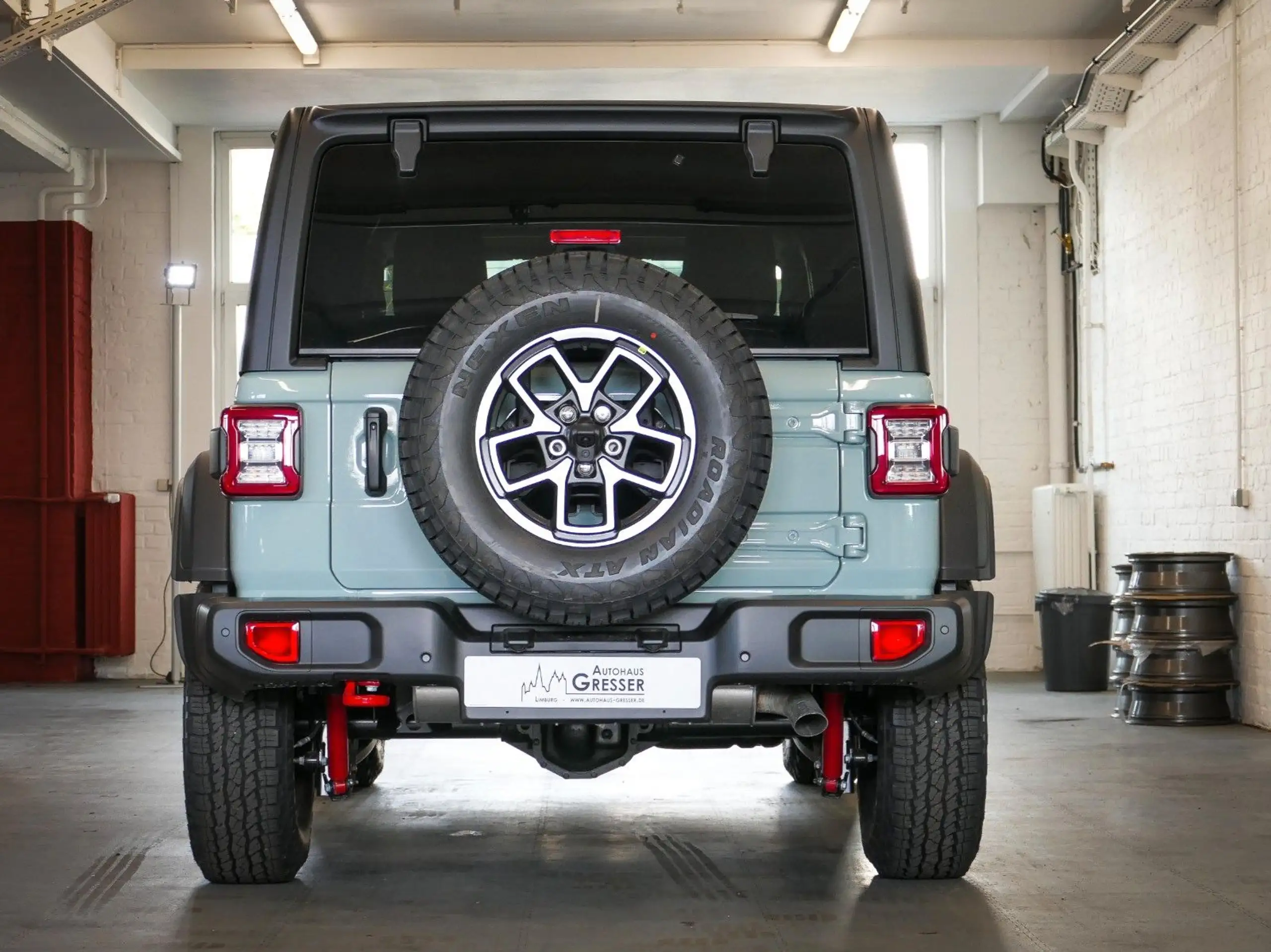 Jeep - Wrangler