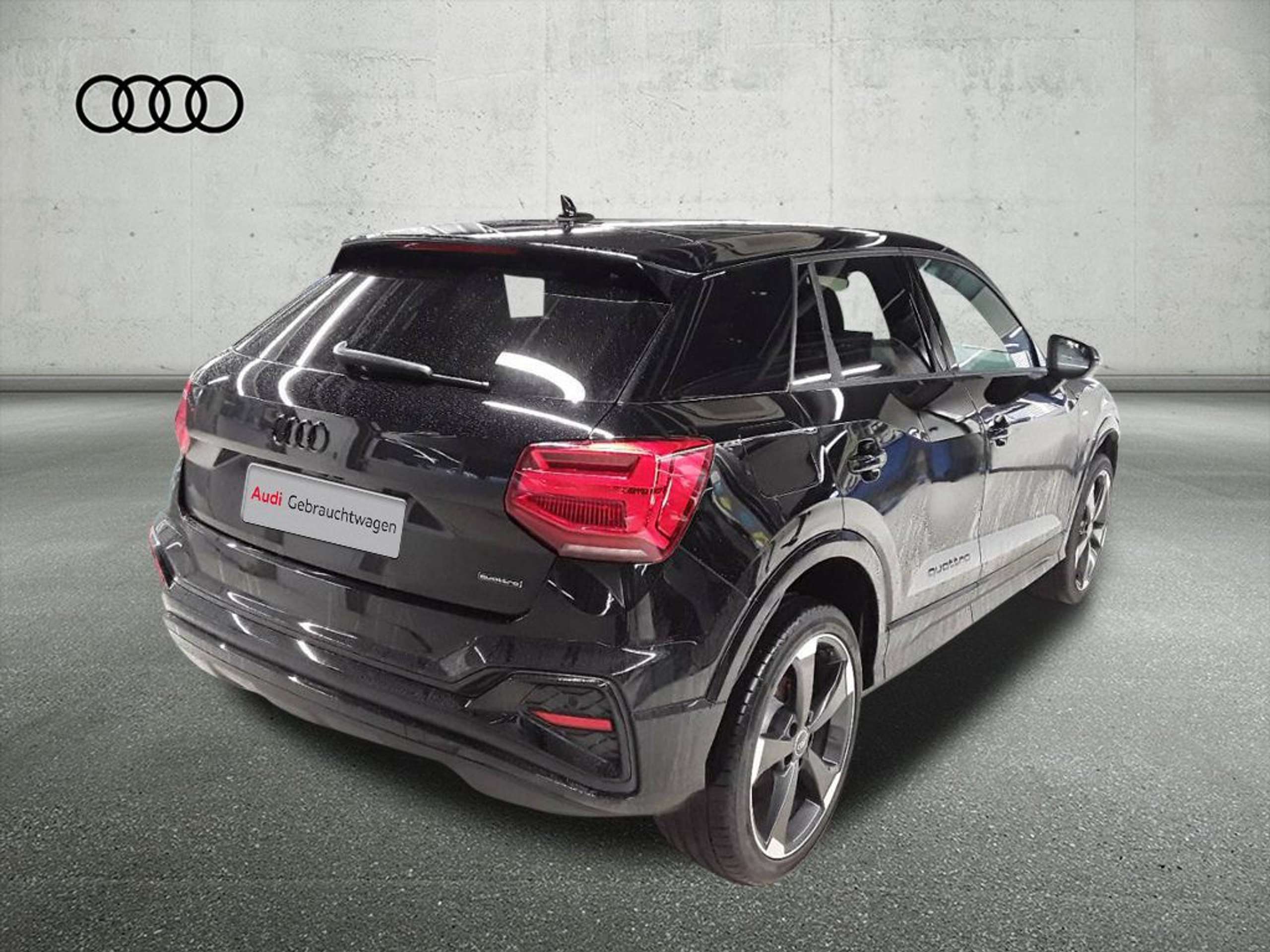 Audi - Q2