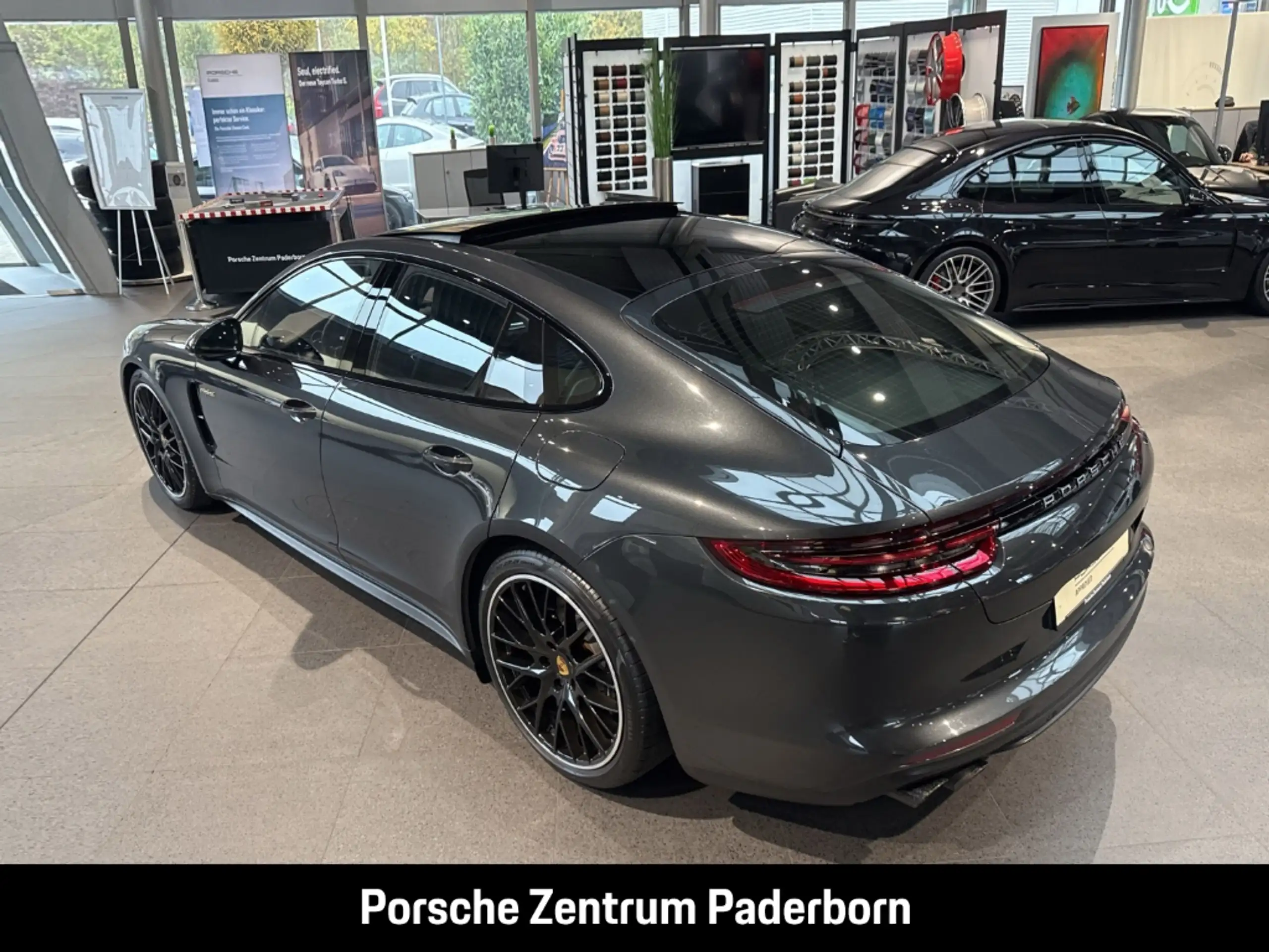 Porsche - Panamera