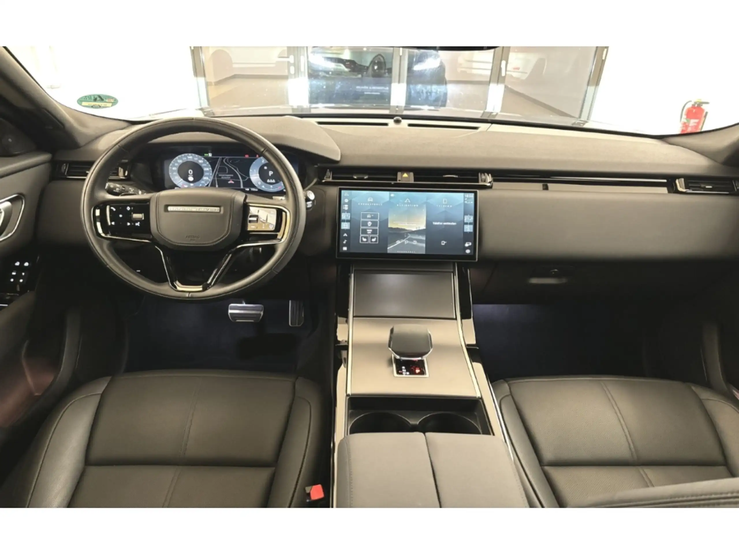 Land Rover - Range Rover Velar