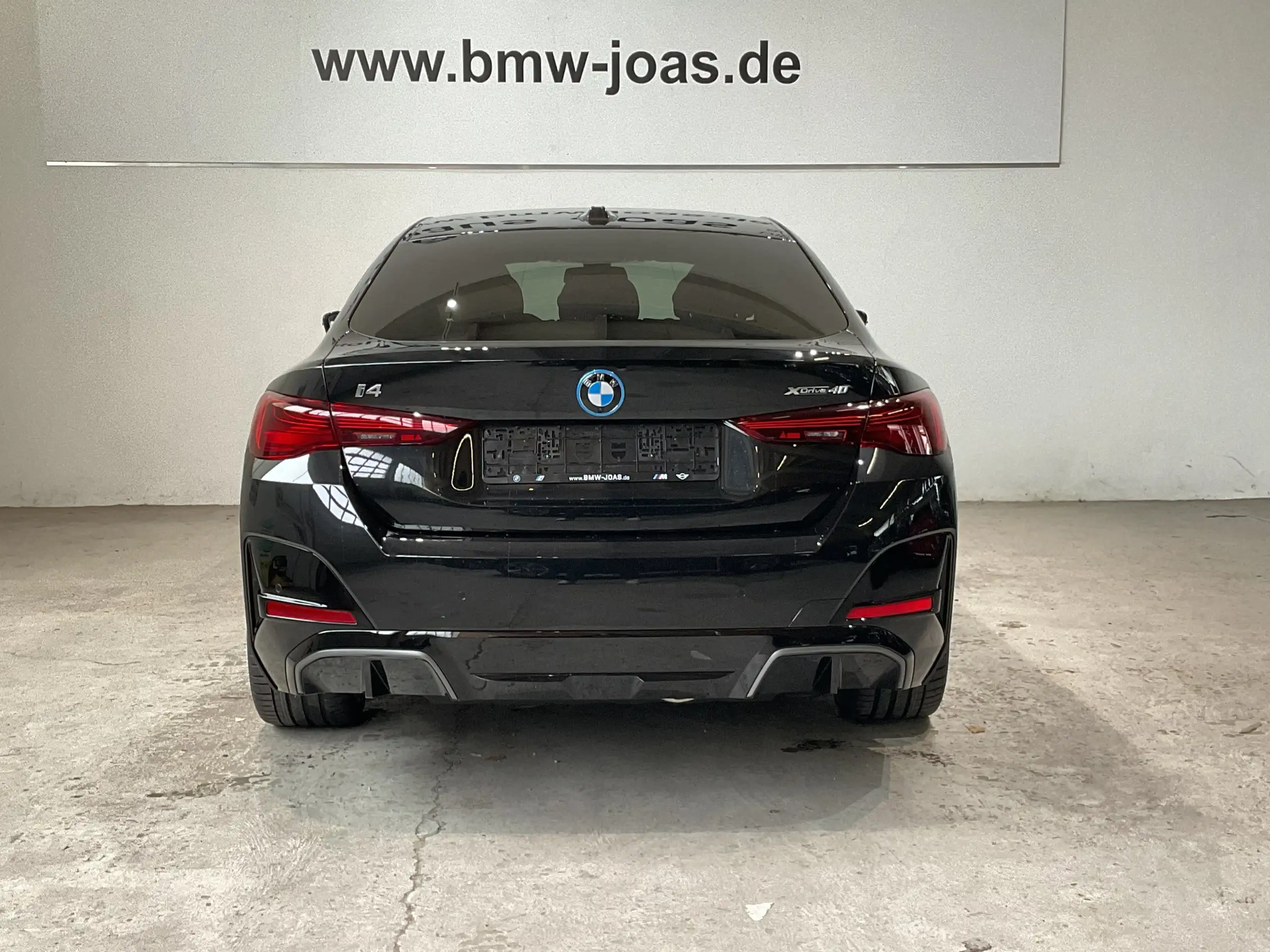 BMW - i4