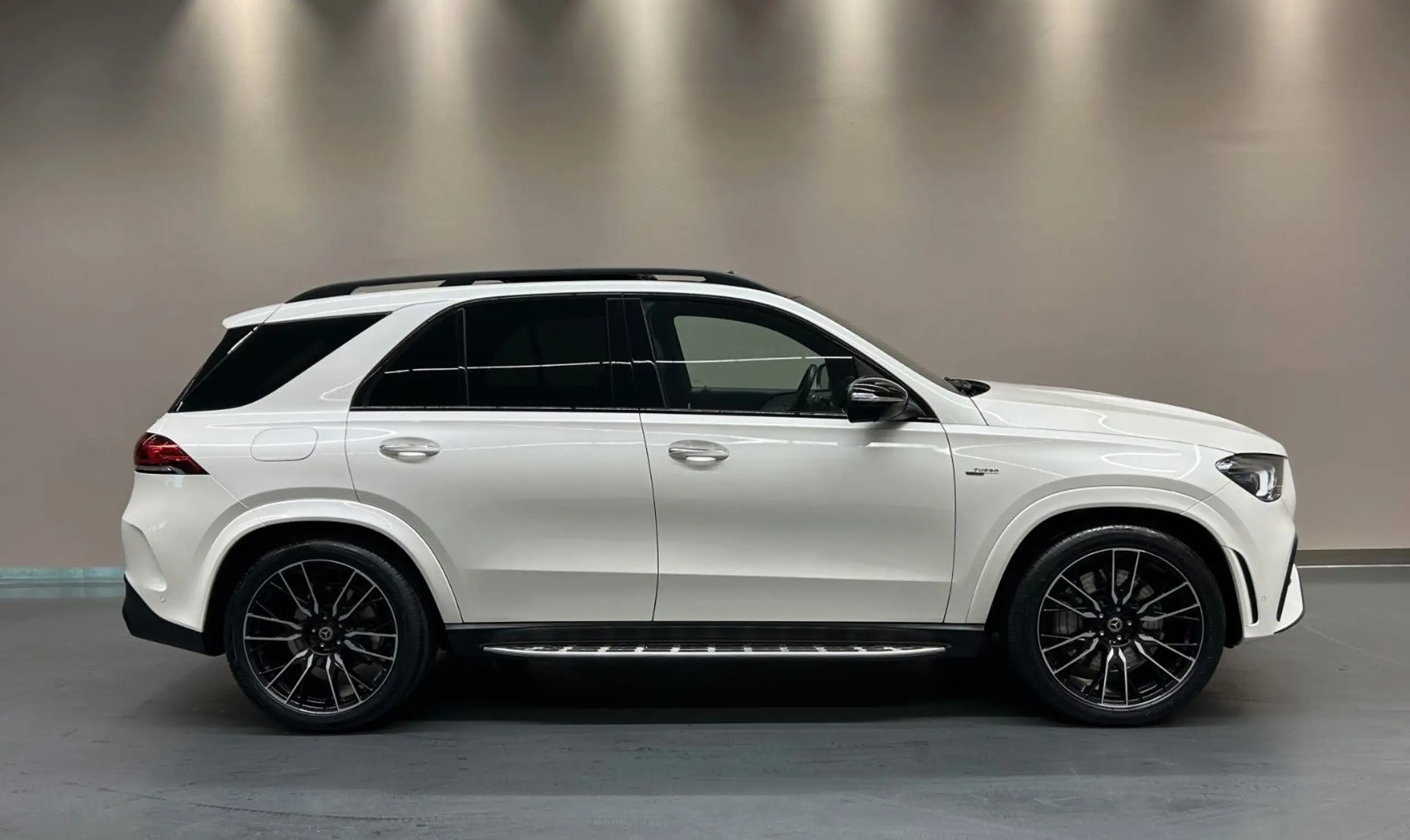 Mercedes-Benz - GLE 53 AMG