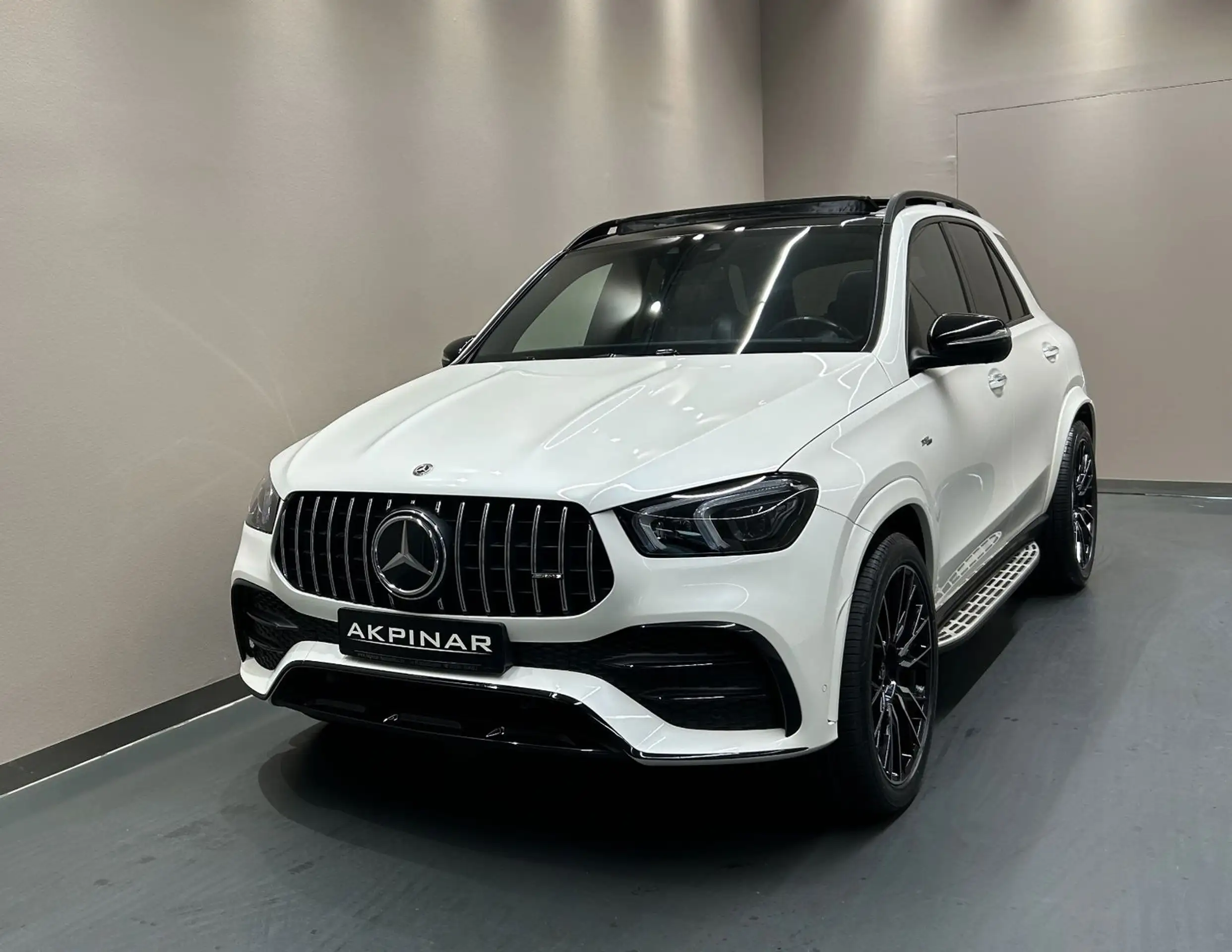 Mercedes-Benz - GLE 53 AMG