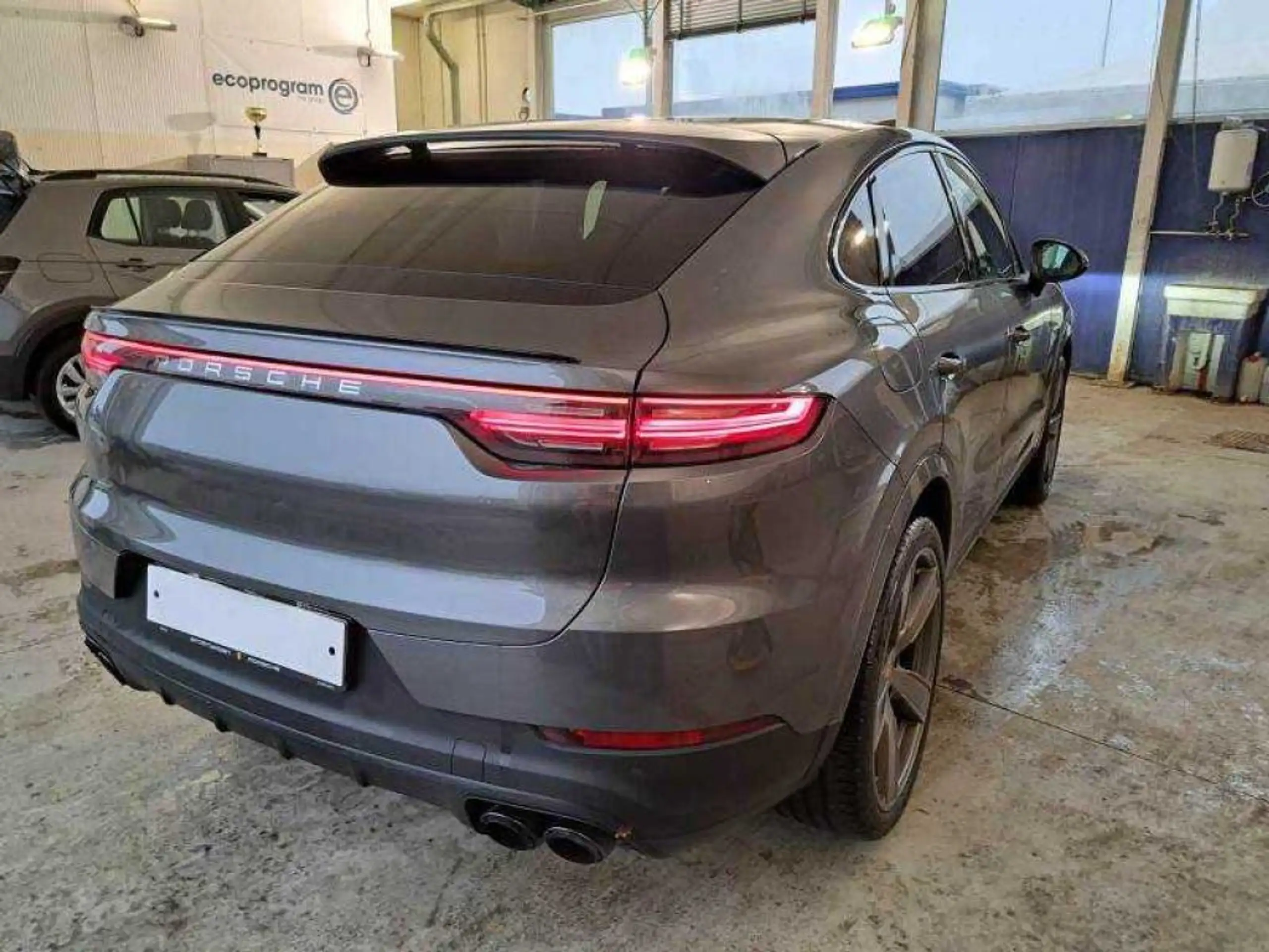 Porsche - Cayenne