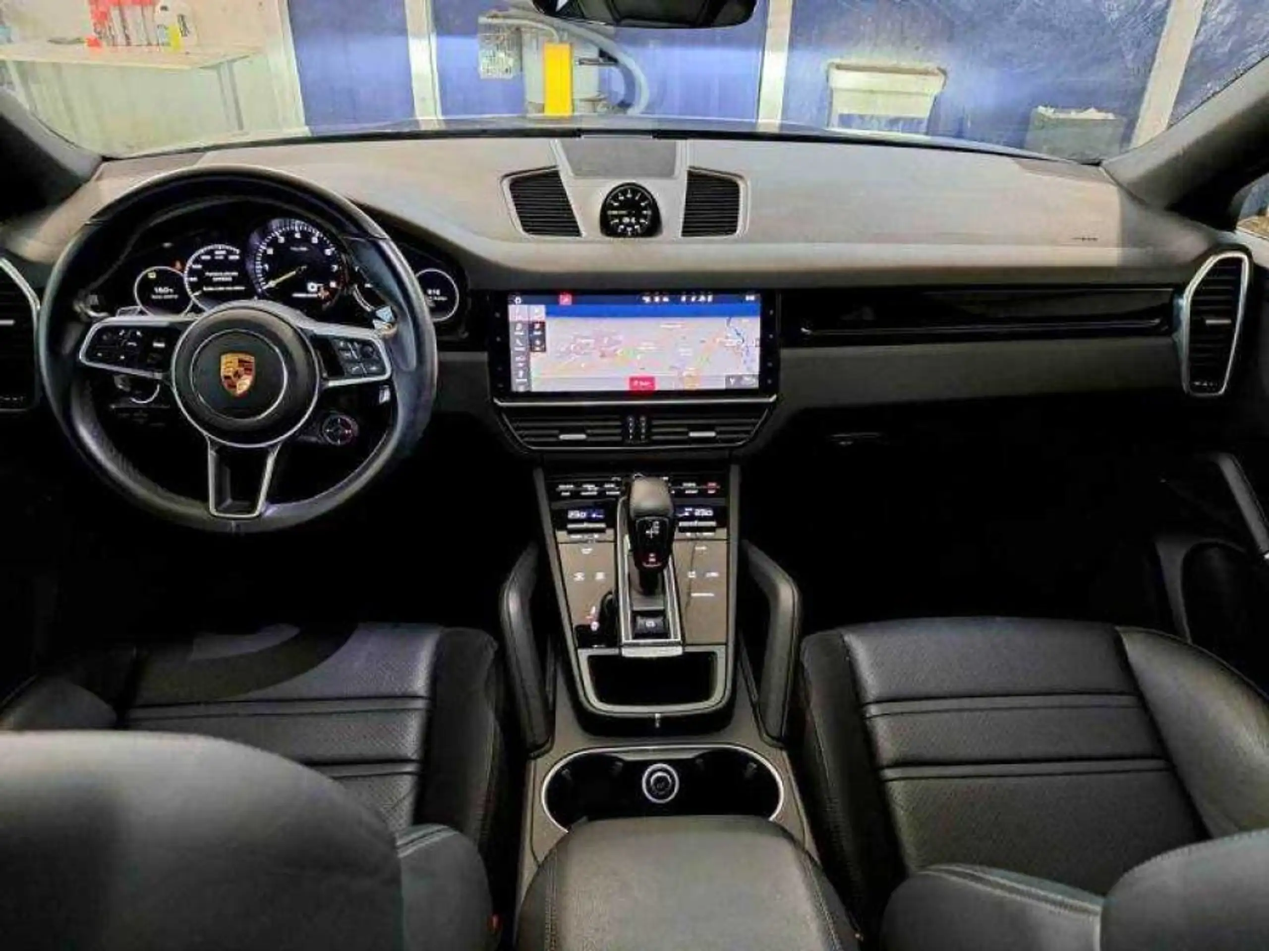 Porsche - Cayenne