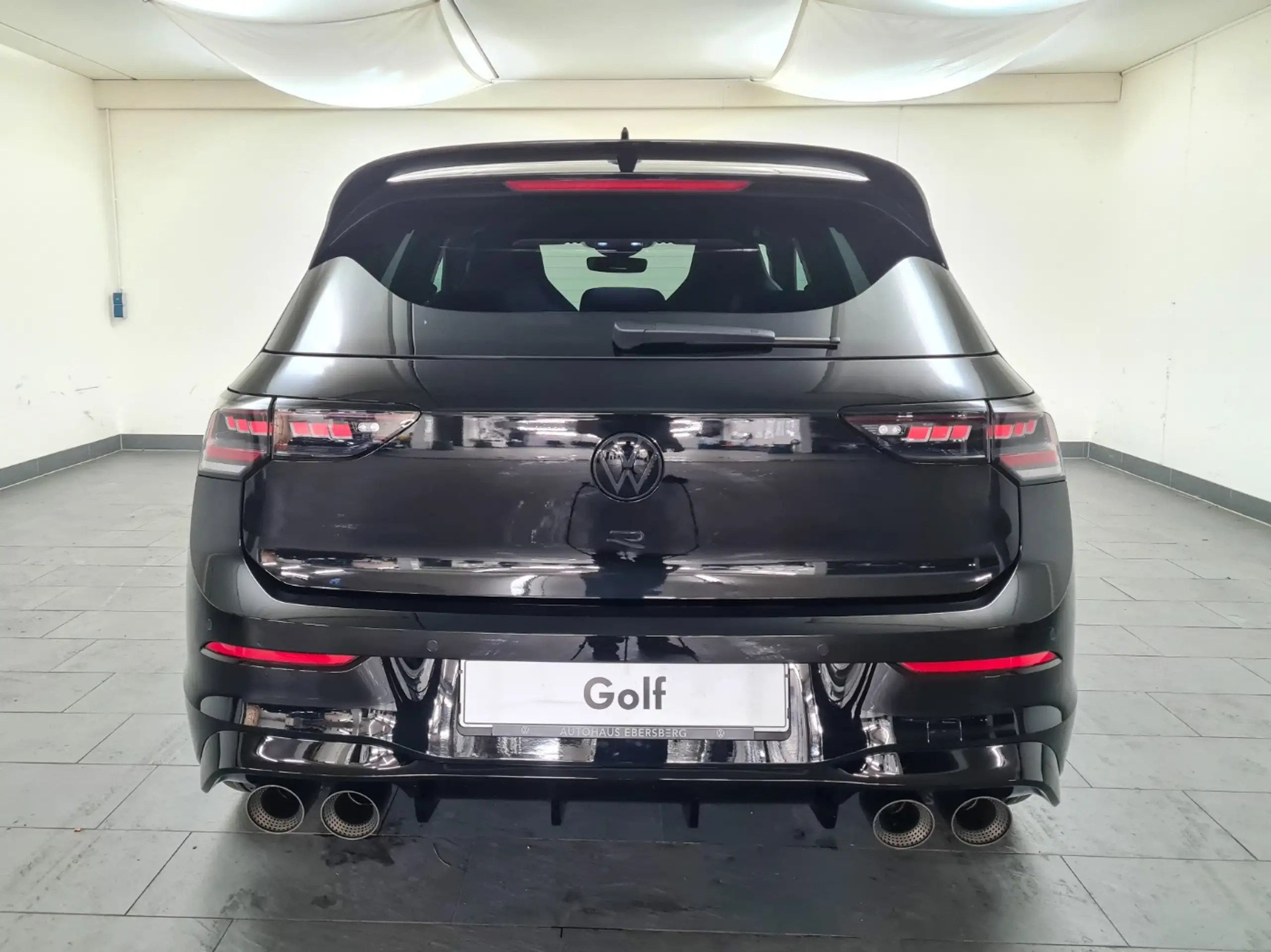 Volkswagen - Golf