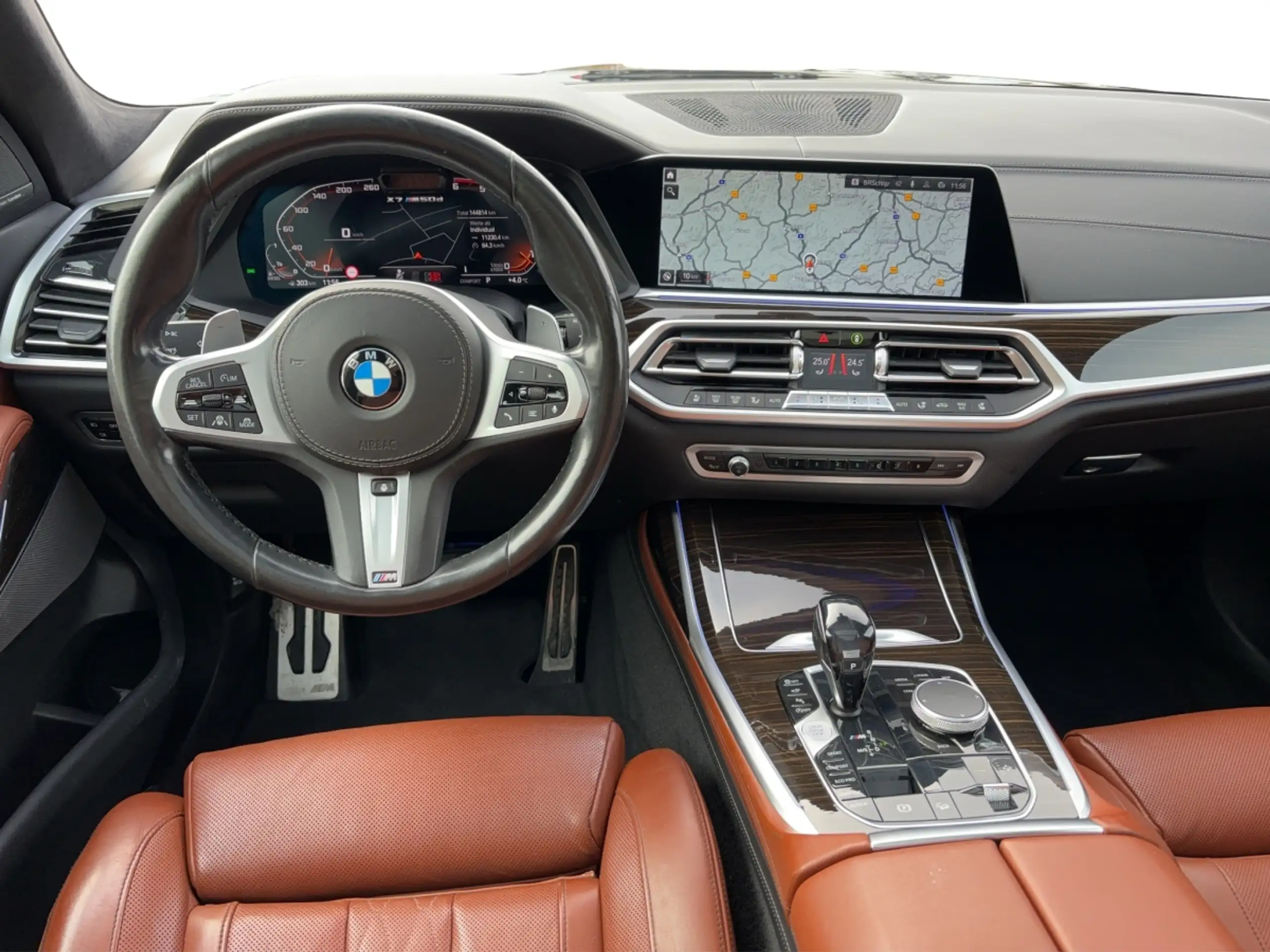 BMW - X7 M