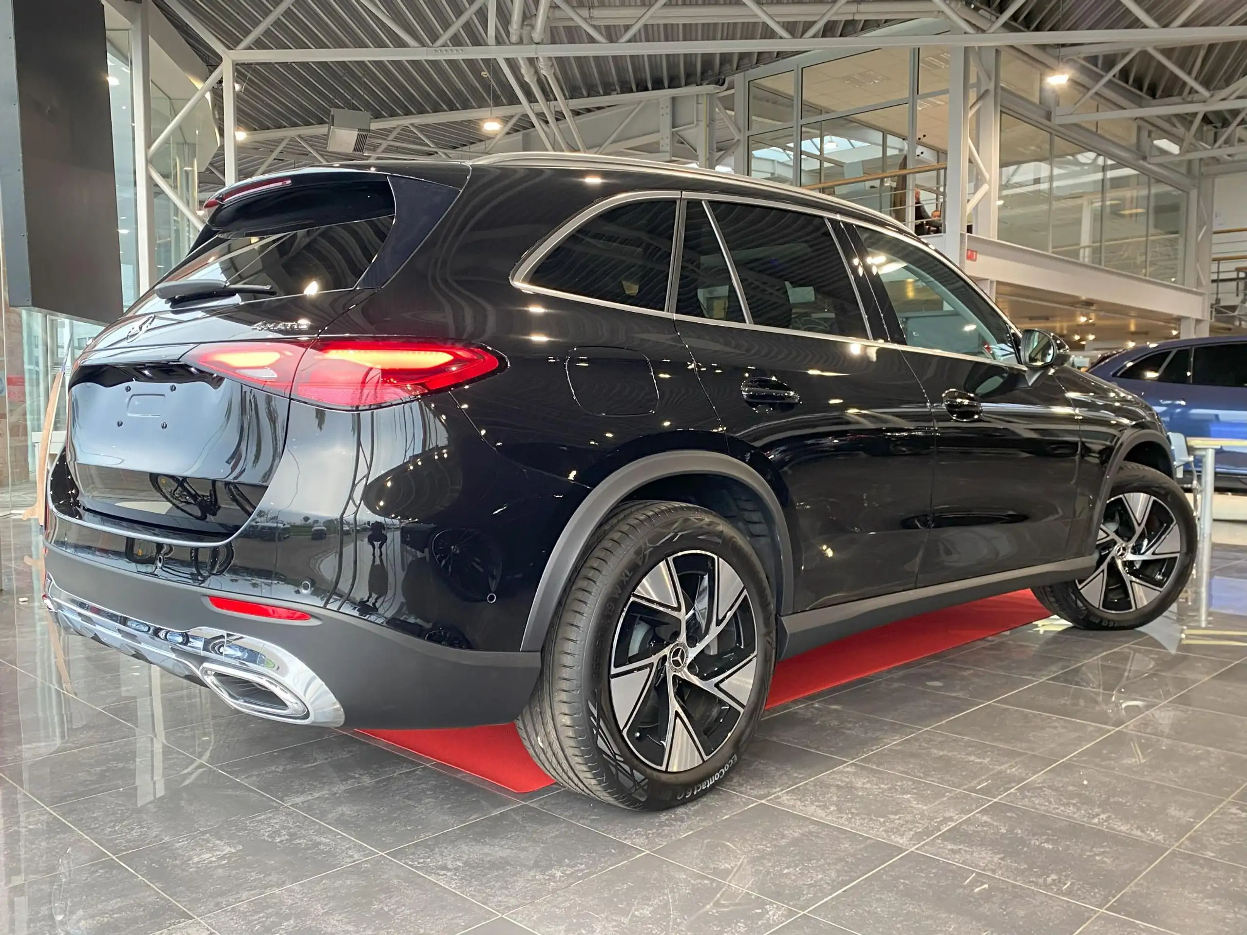 Mercedes-Benz - GLC 300