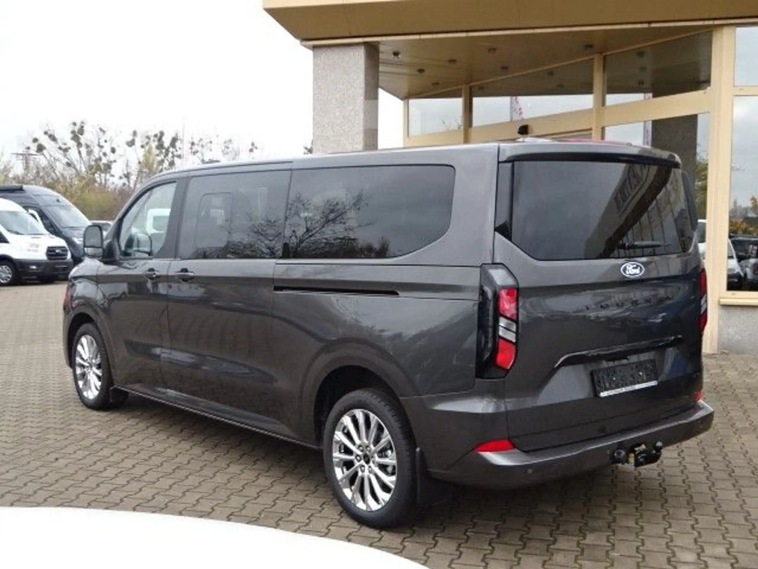 Ford - Tourneo Custom