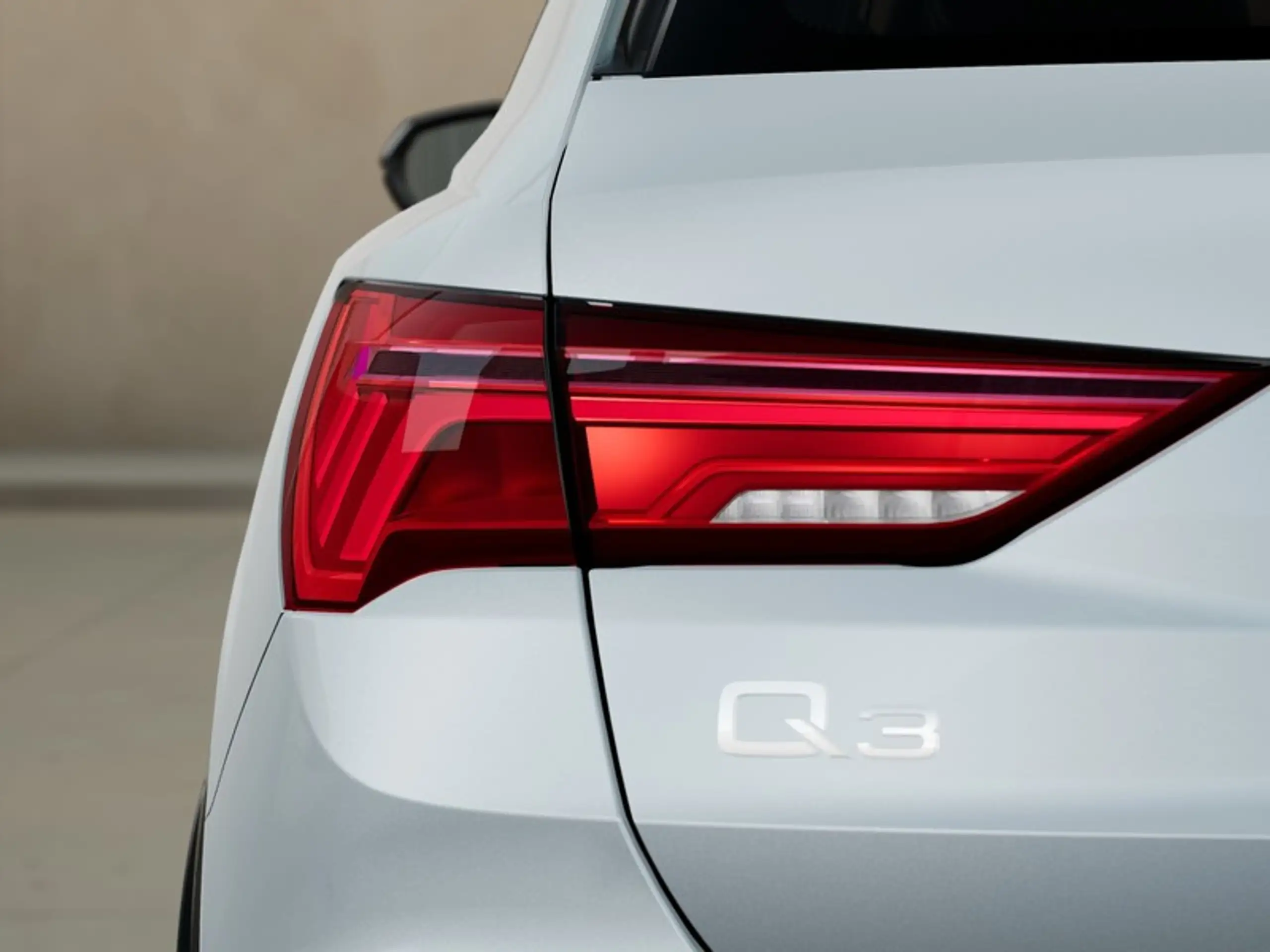 Audi - Q3