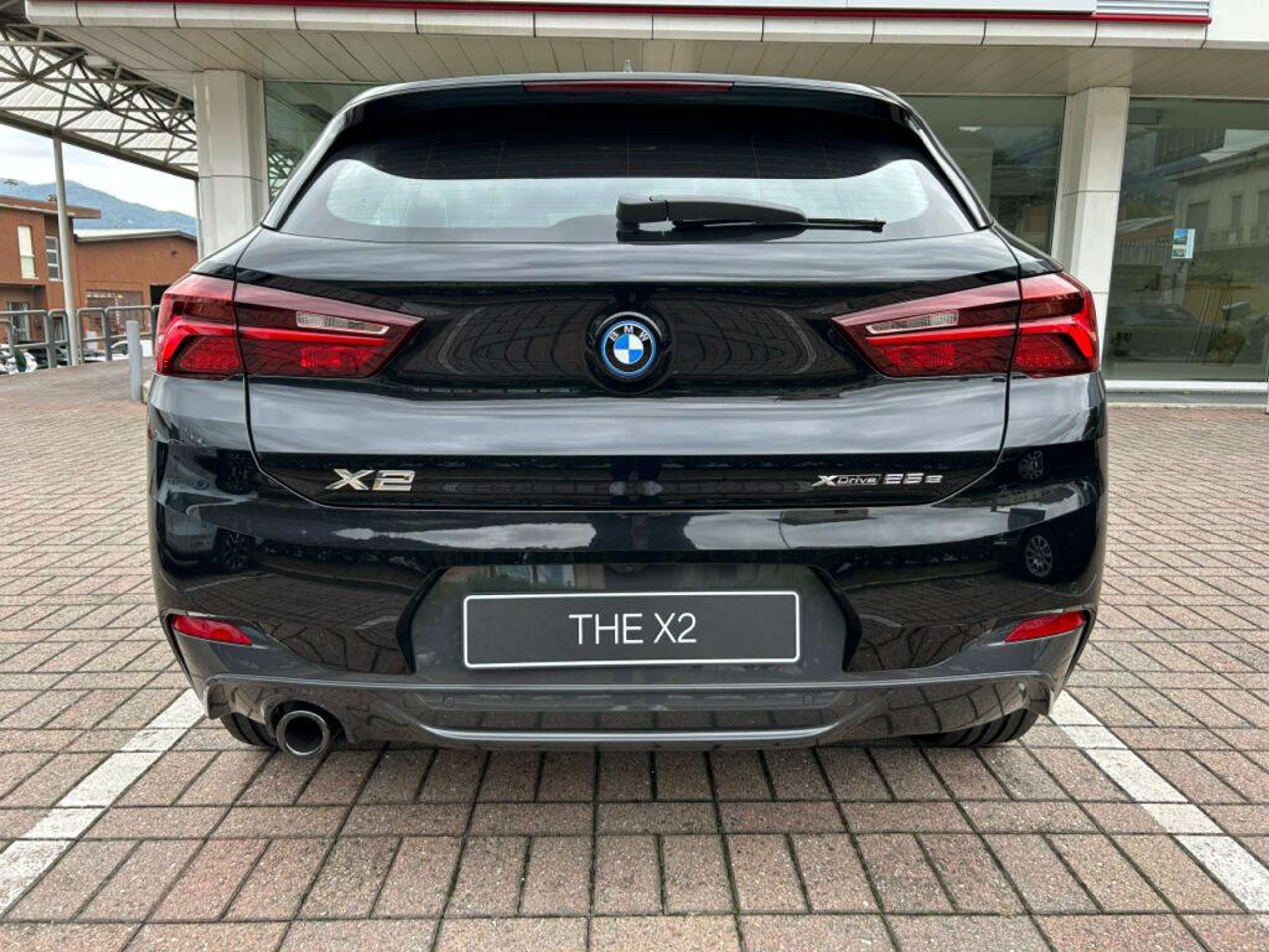 BMW - X2