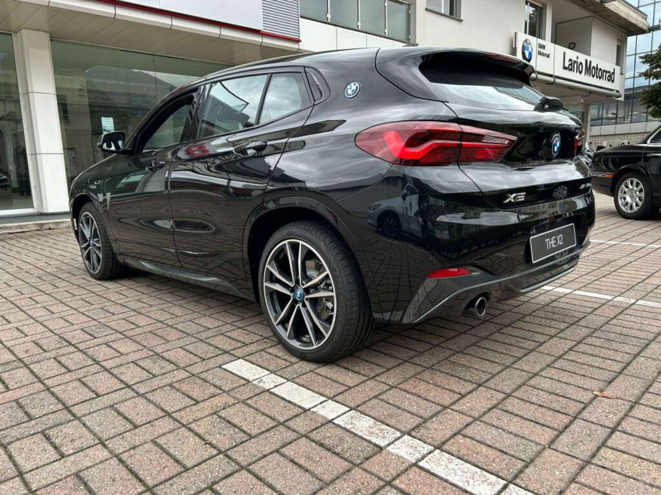 BMW - X2