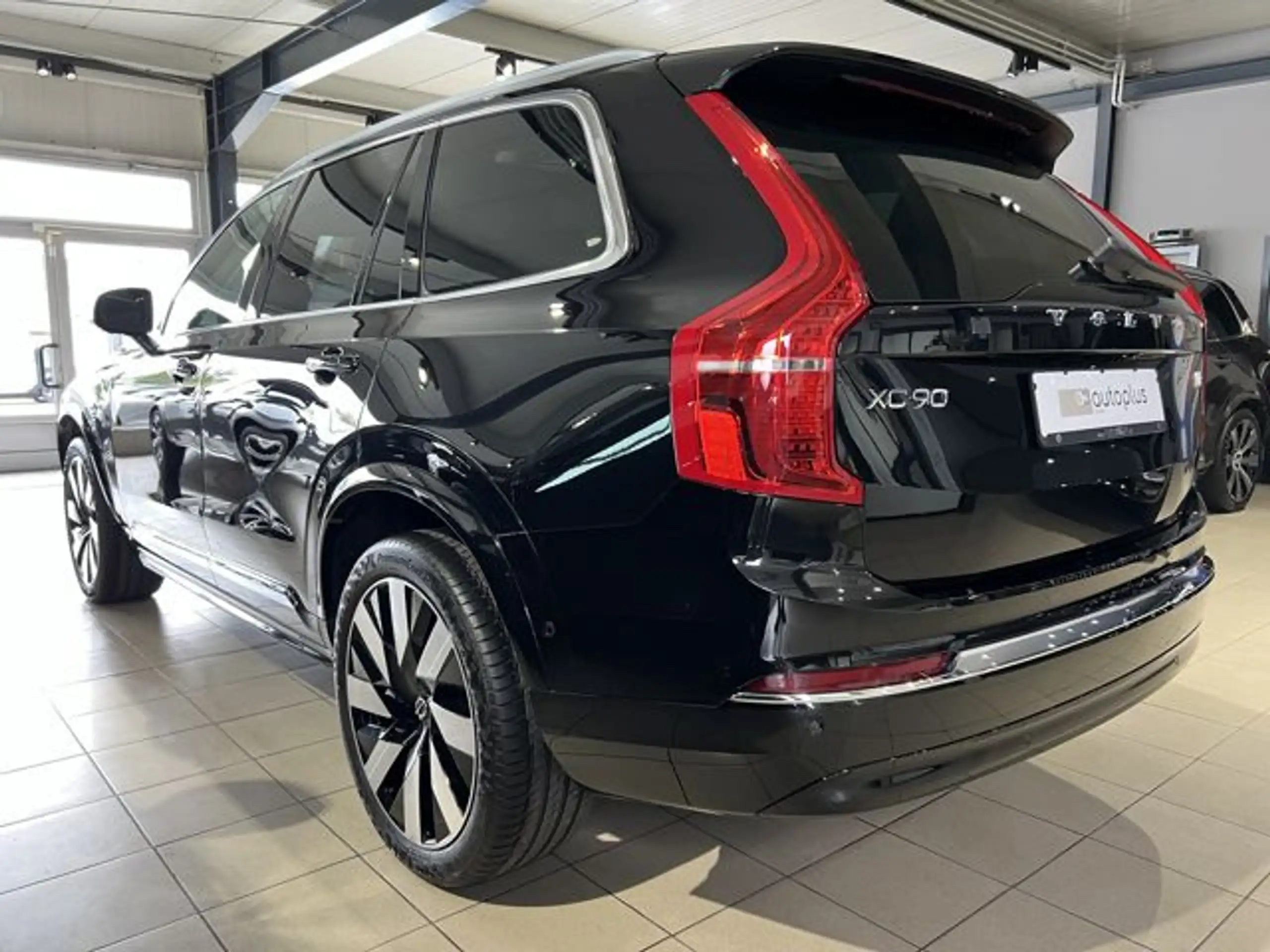 Volvo - XC90