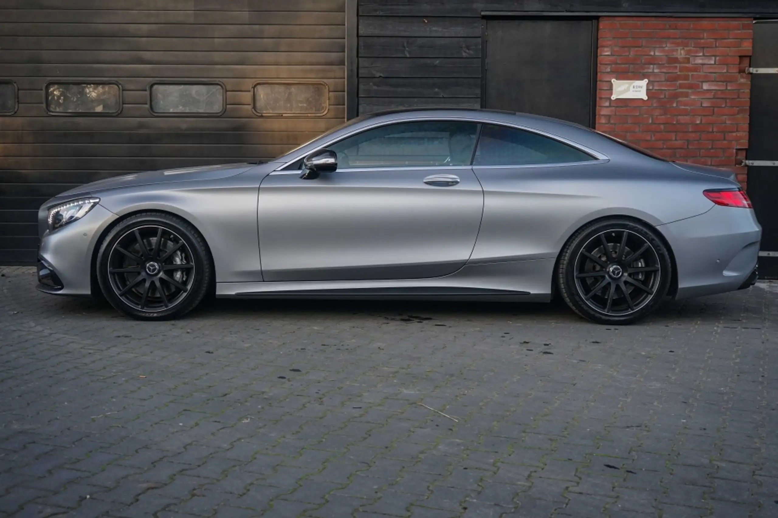 Mercedes-Benz - S 63 AMG