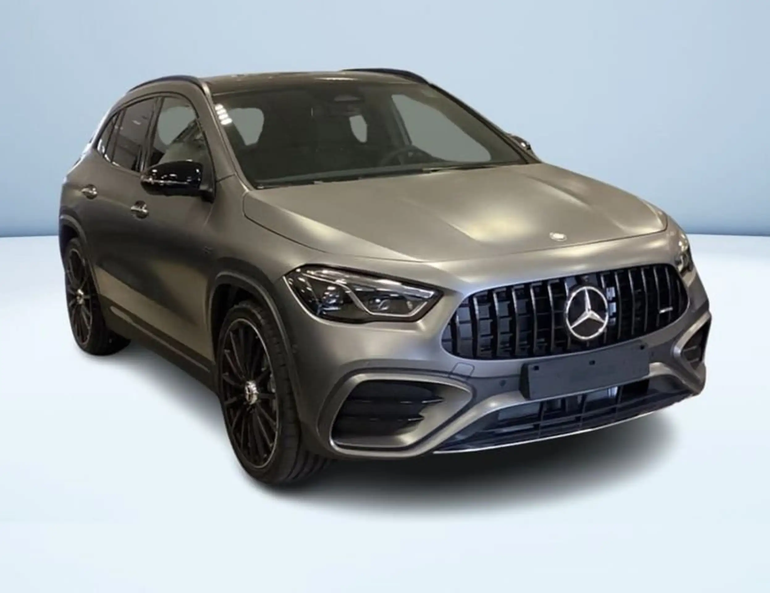 Mercedes-Benz - GLA 35 AMG